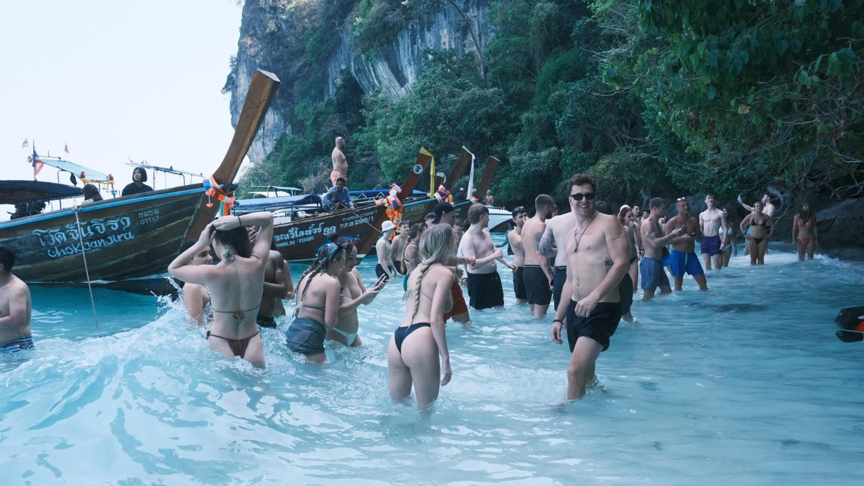 Day in Bodega Koh Phi Phi