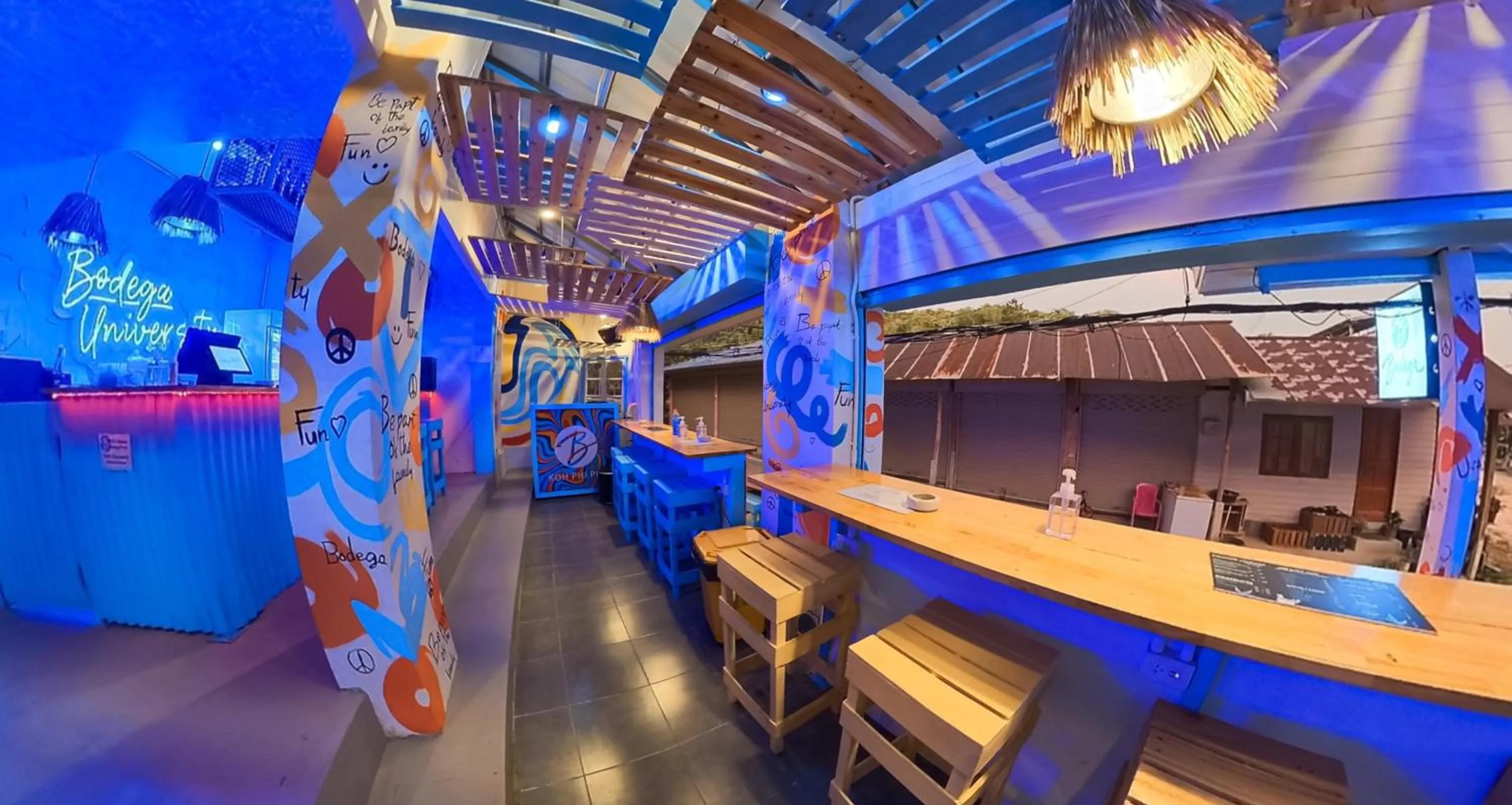 Restaurant/places to eat in Bodega Koh Phi Phi