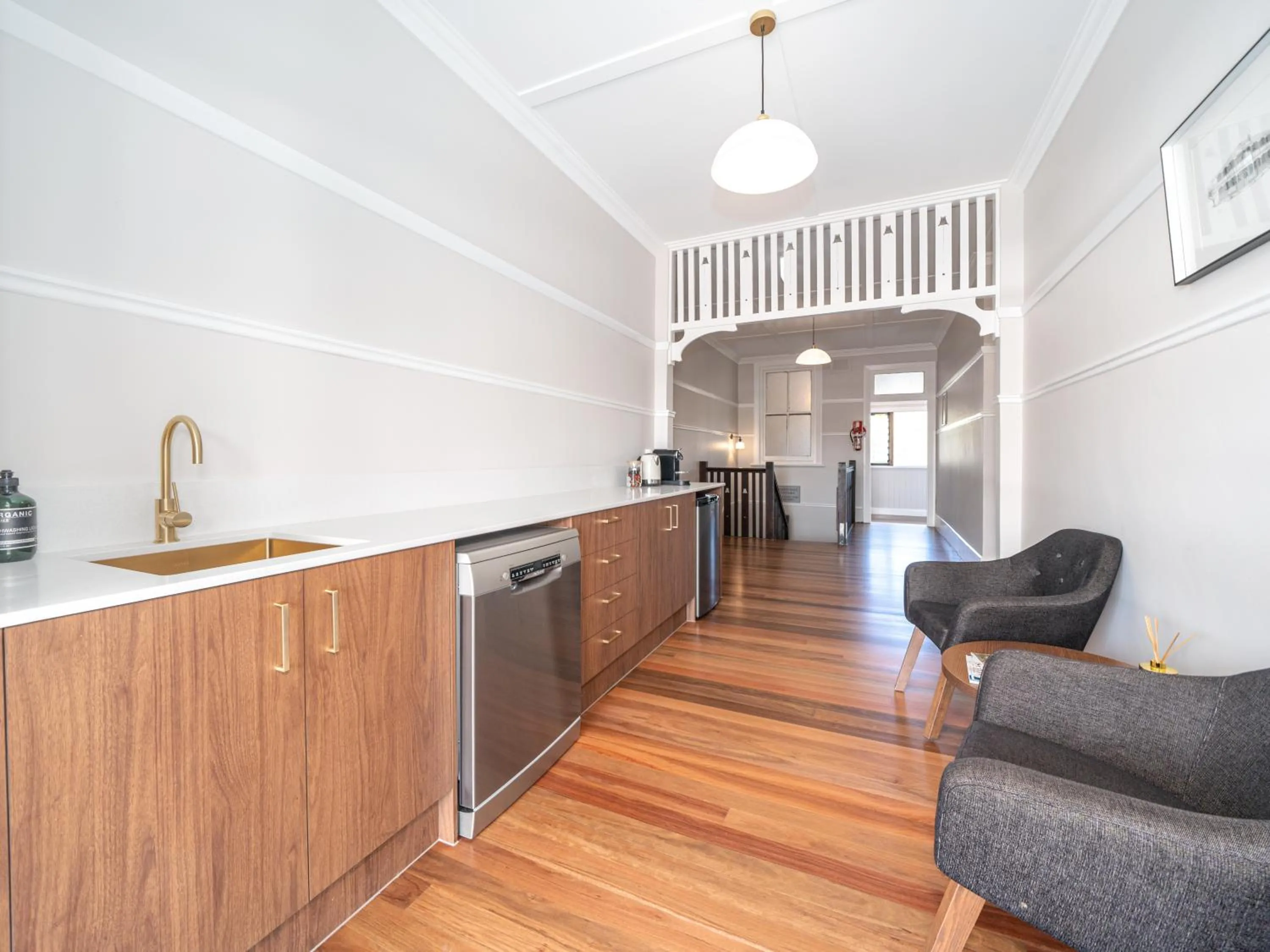 Kitchen or kitchenette in Royal Hotel Kew