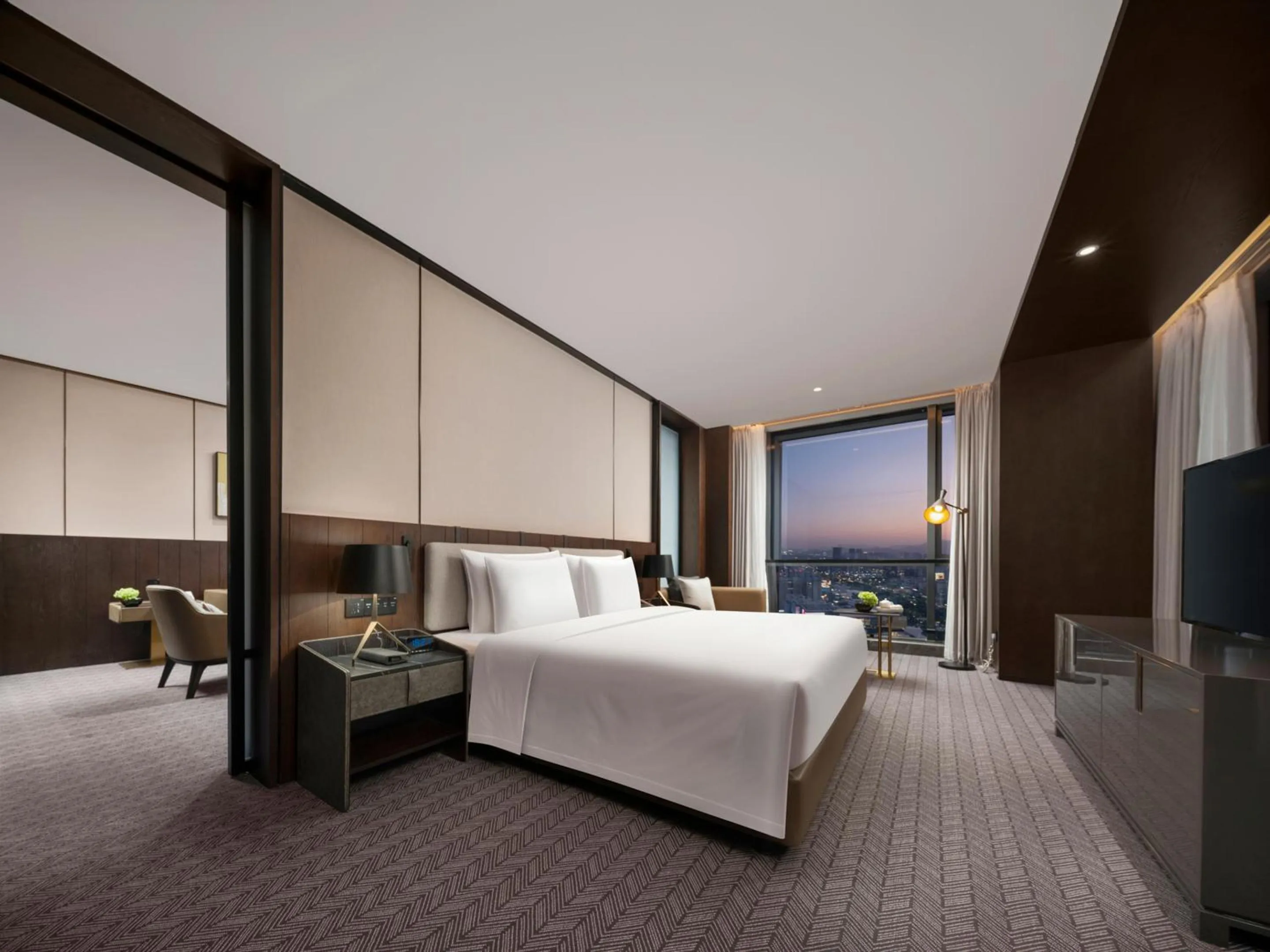 Photo of the whole room, Bed in Grand New Century Hotel Wenzhou