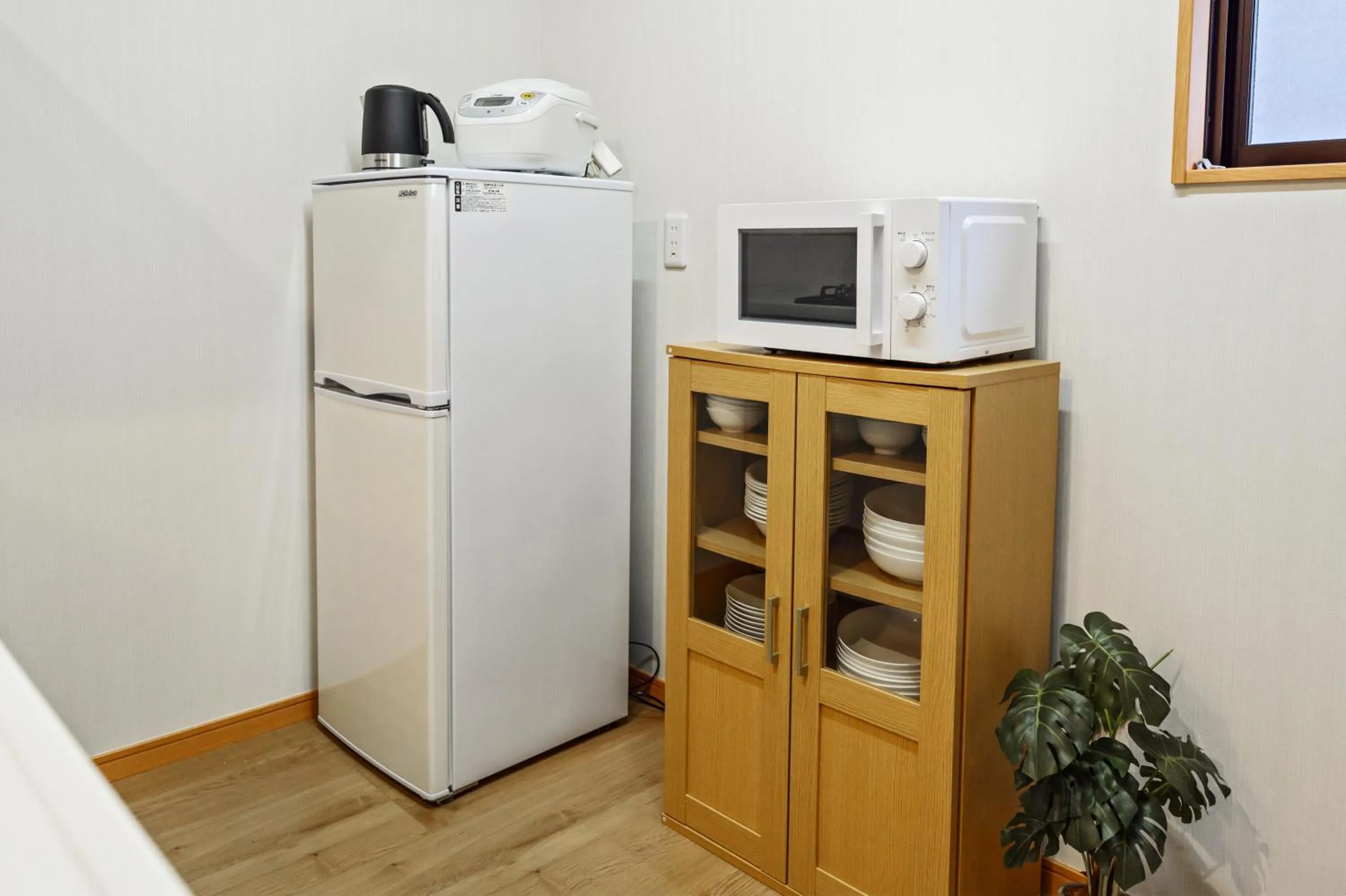 Kitchen or kitchenette in Orange Line