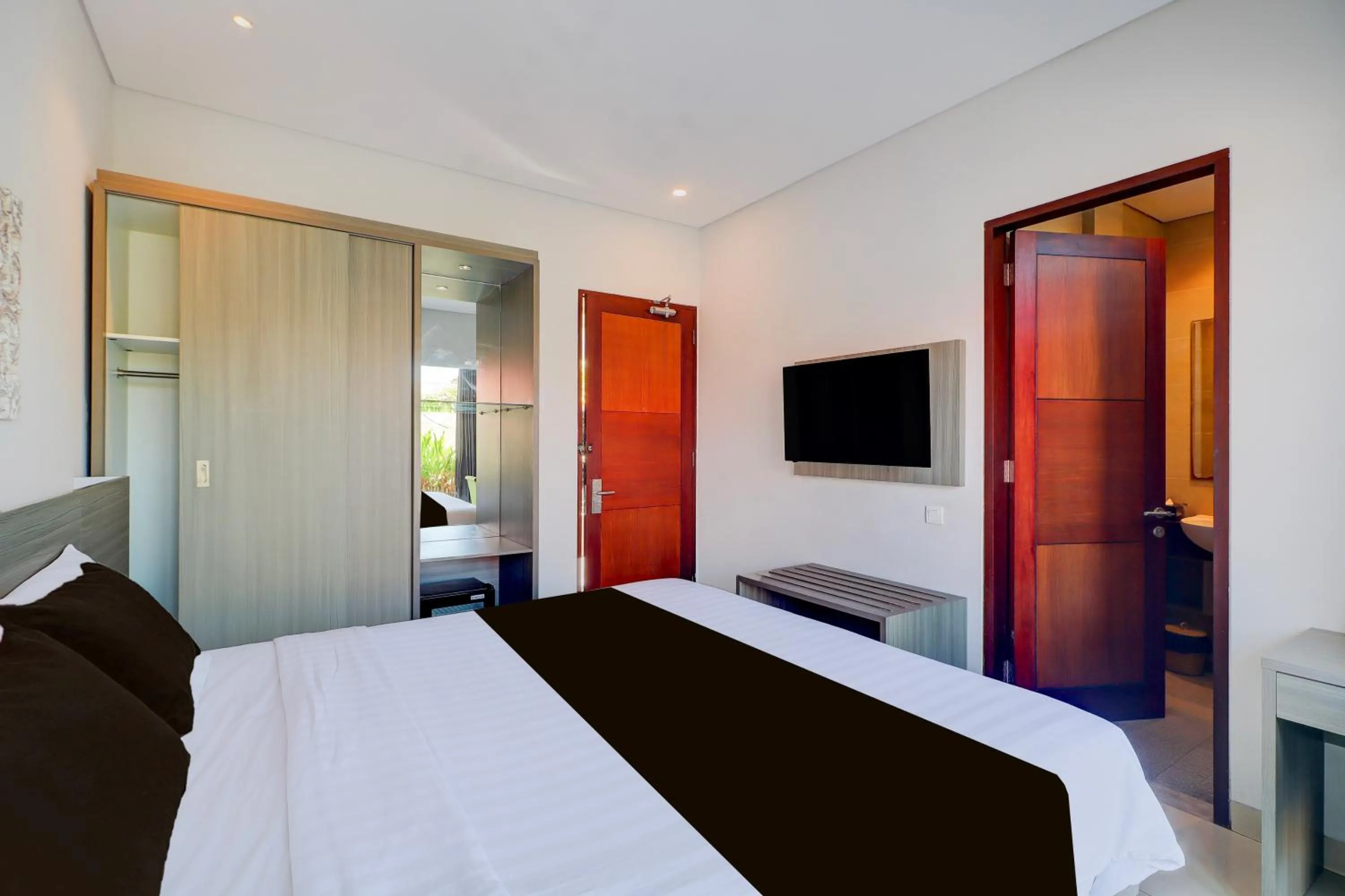 Bedroom, Bed in Palette Signature Hotel