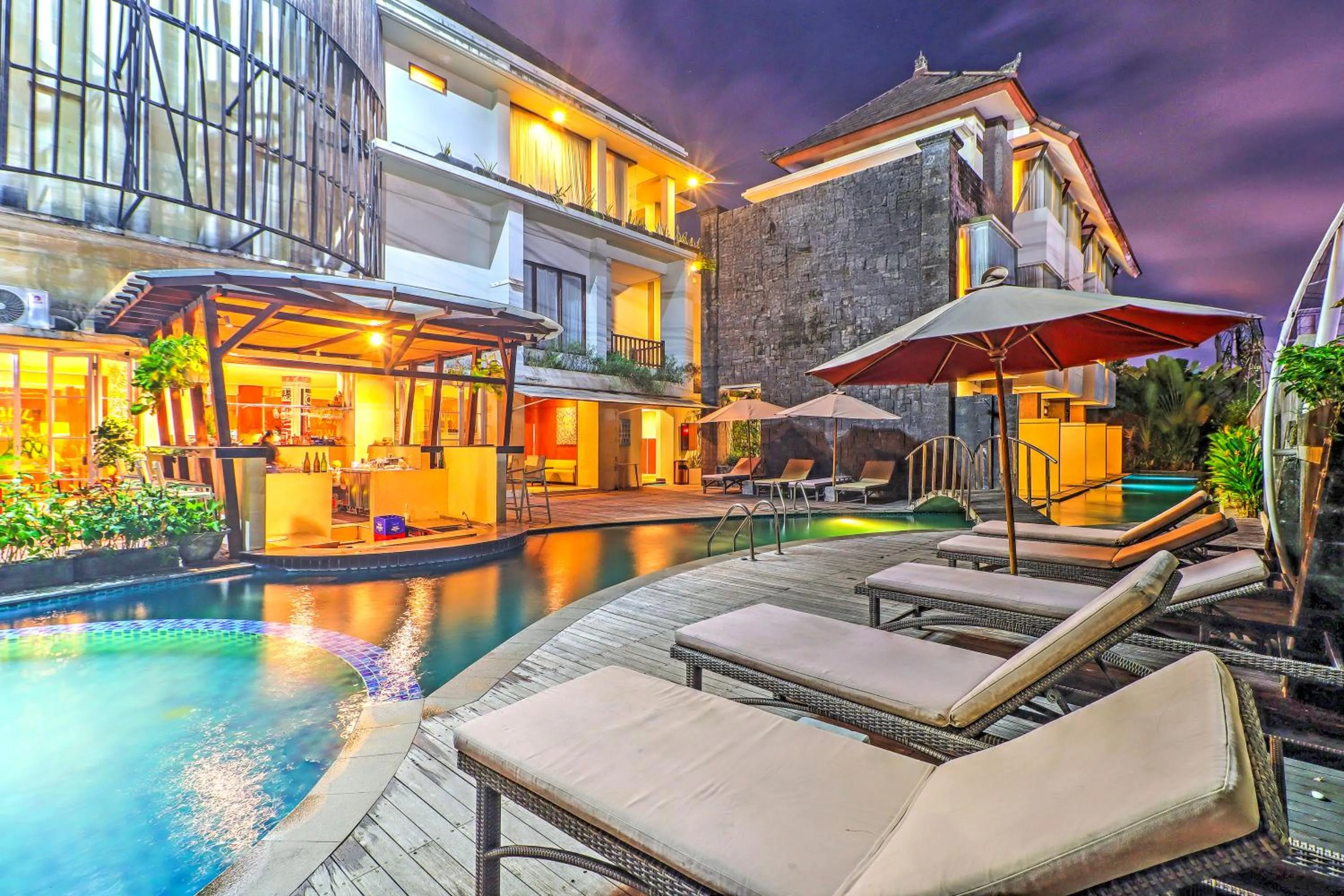 Swimming pool in Palette Signature Hotel