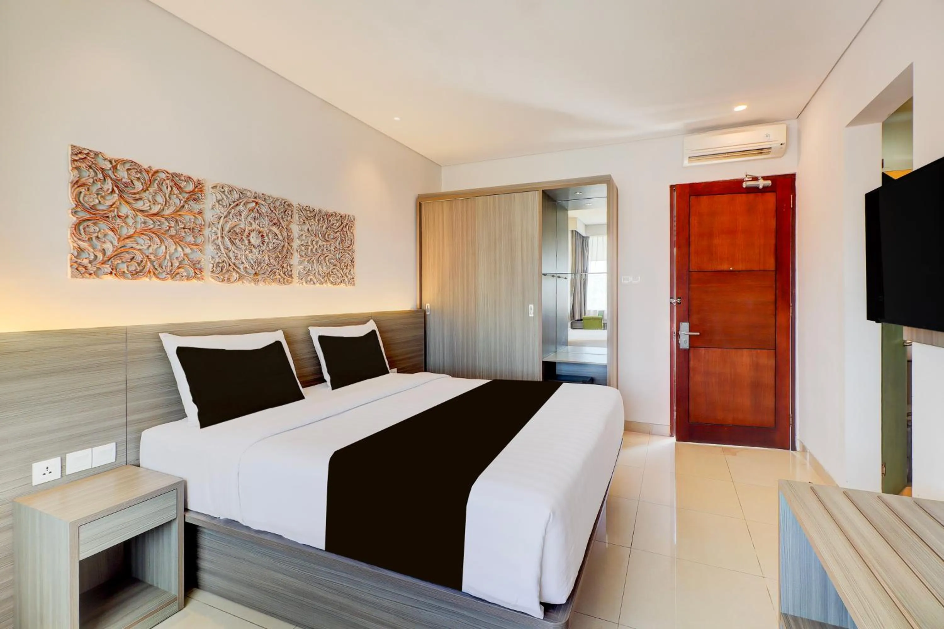 Bedroom, Bed in Palette Signature Hotel