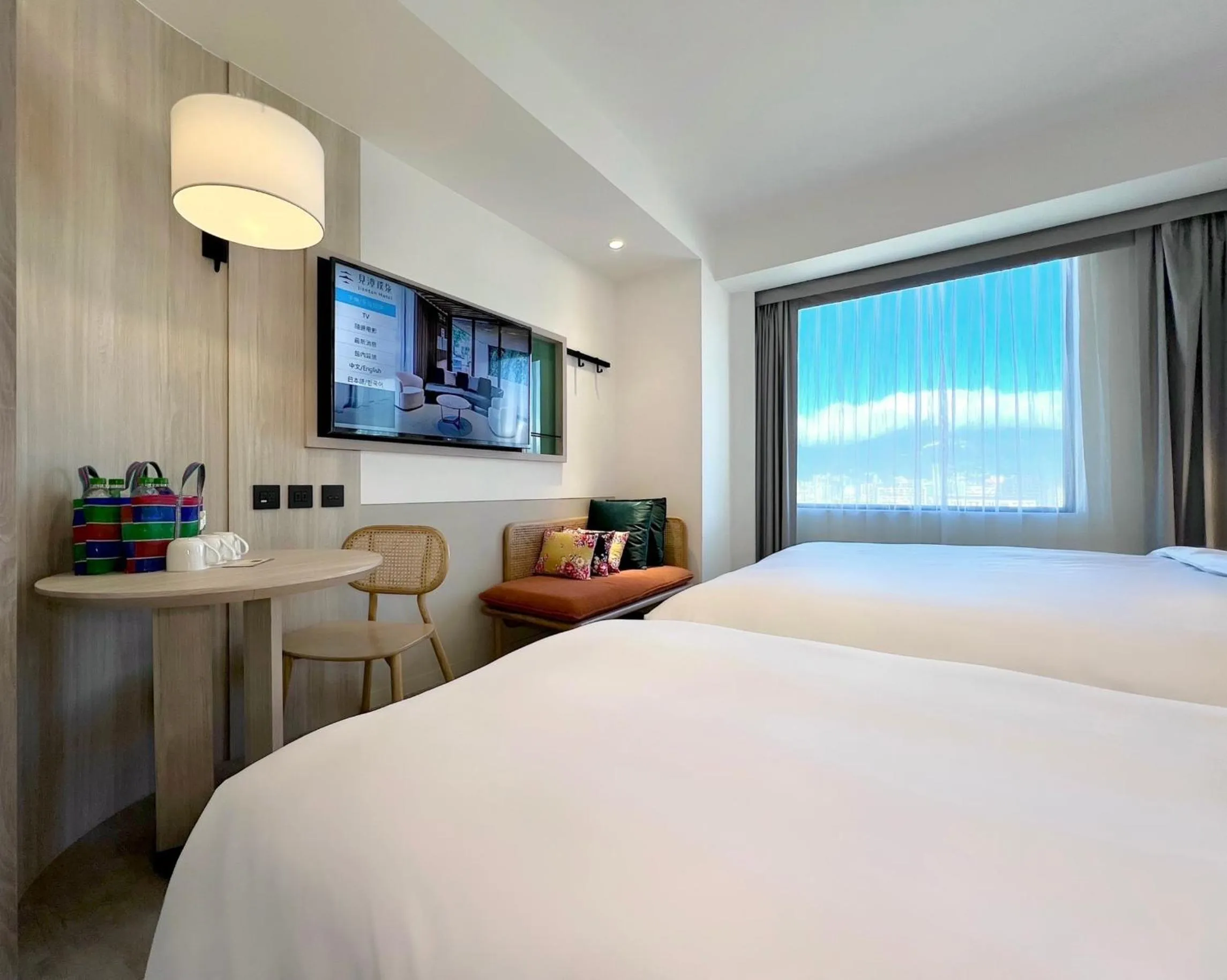 Photo of the whole room, Bed in Boutech JianTan Hotel