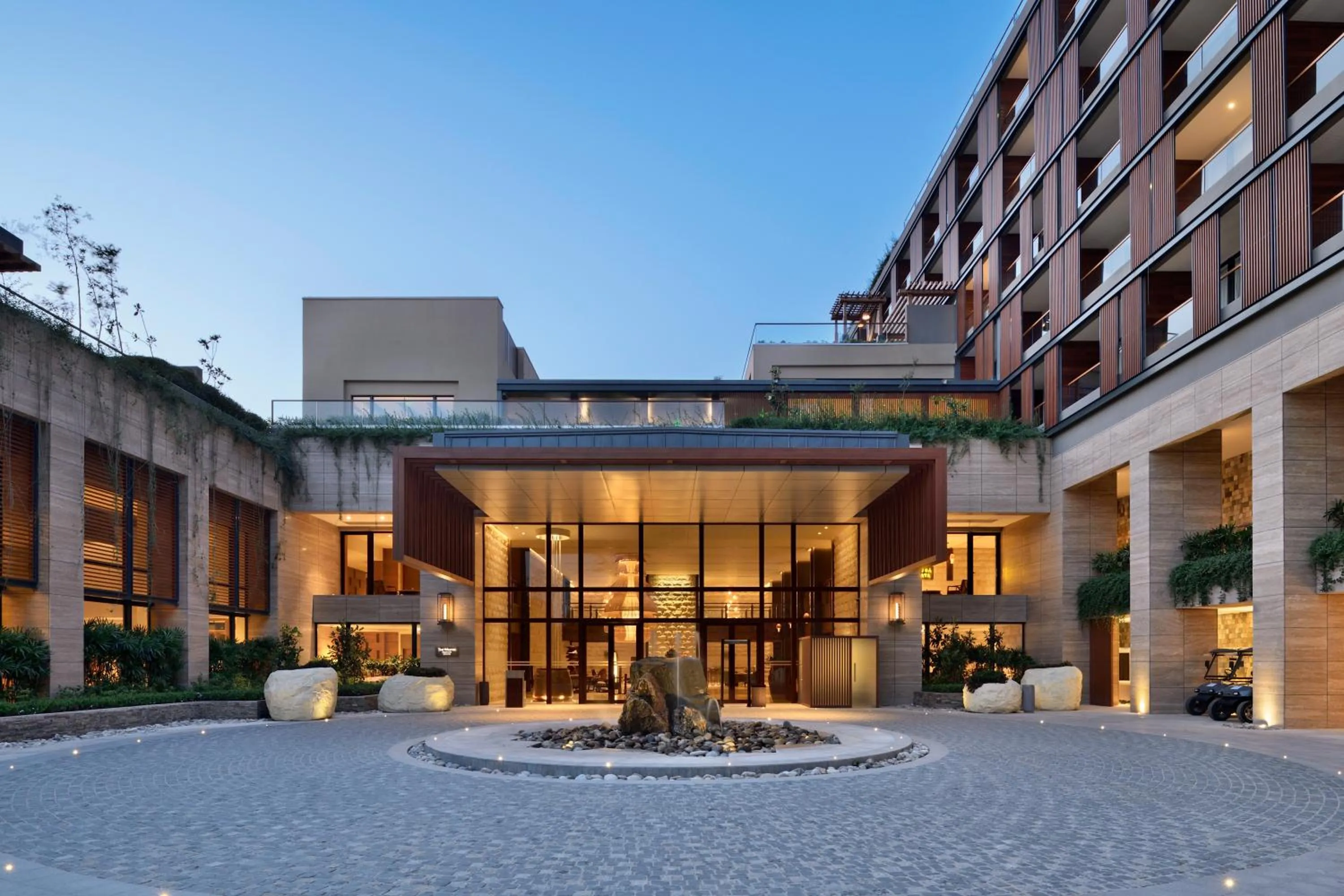 Facade/entrance in The Westin Resort & Spa Himalayas