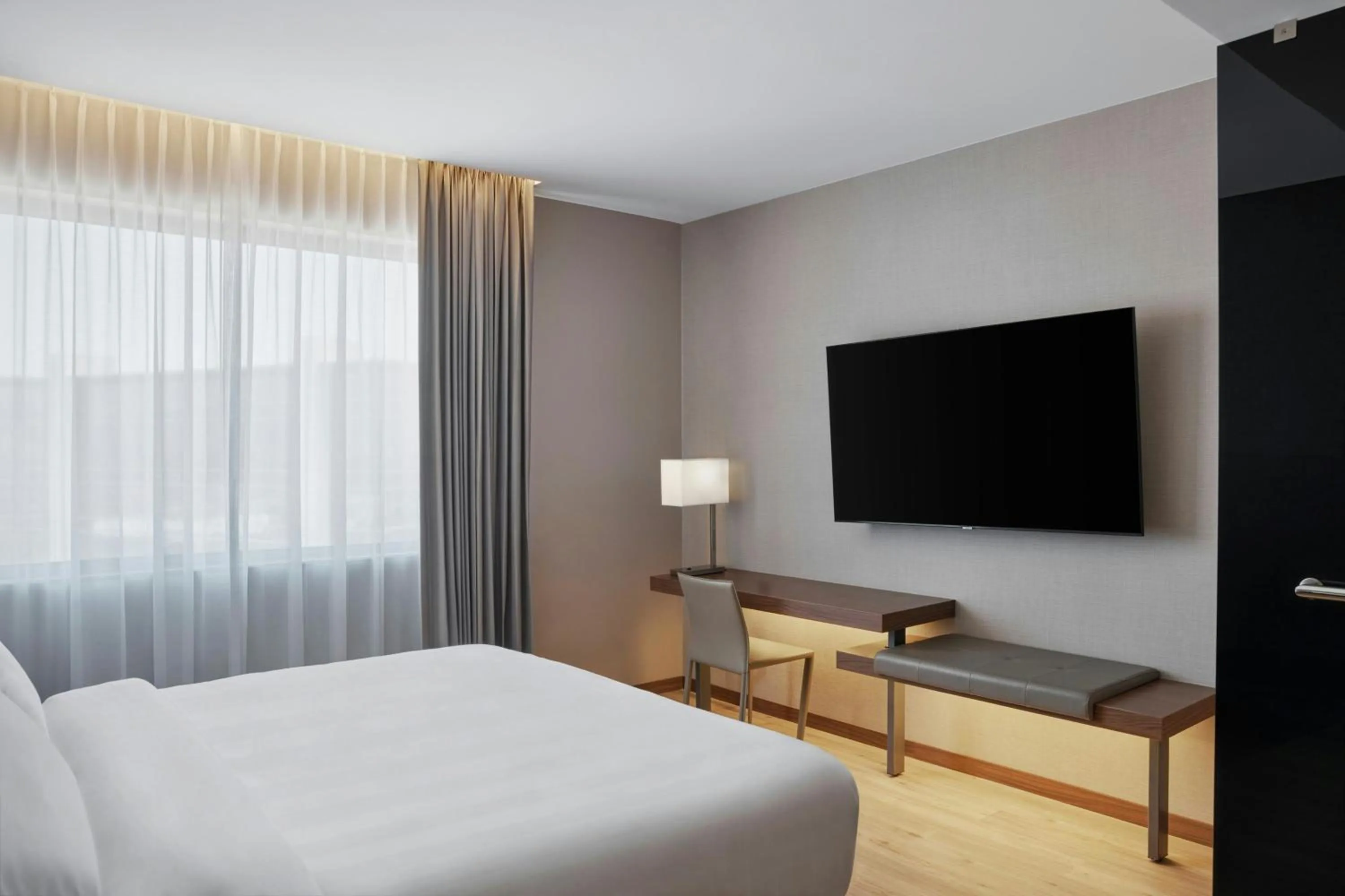 Photo of the whole room, Bed in AC Hotel by Marriott Saltillo