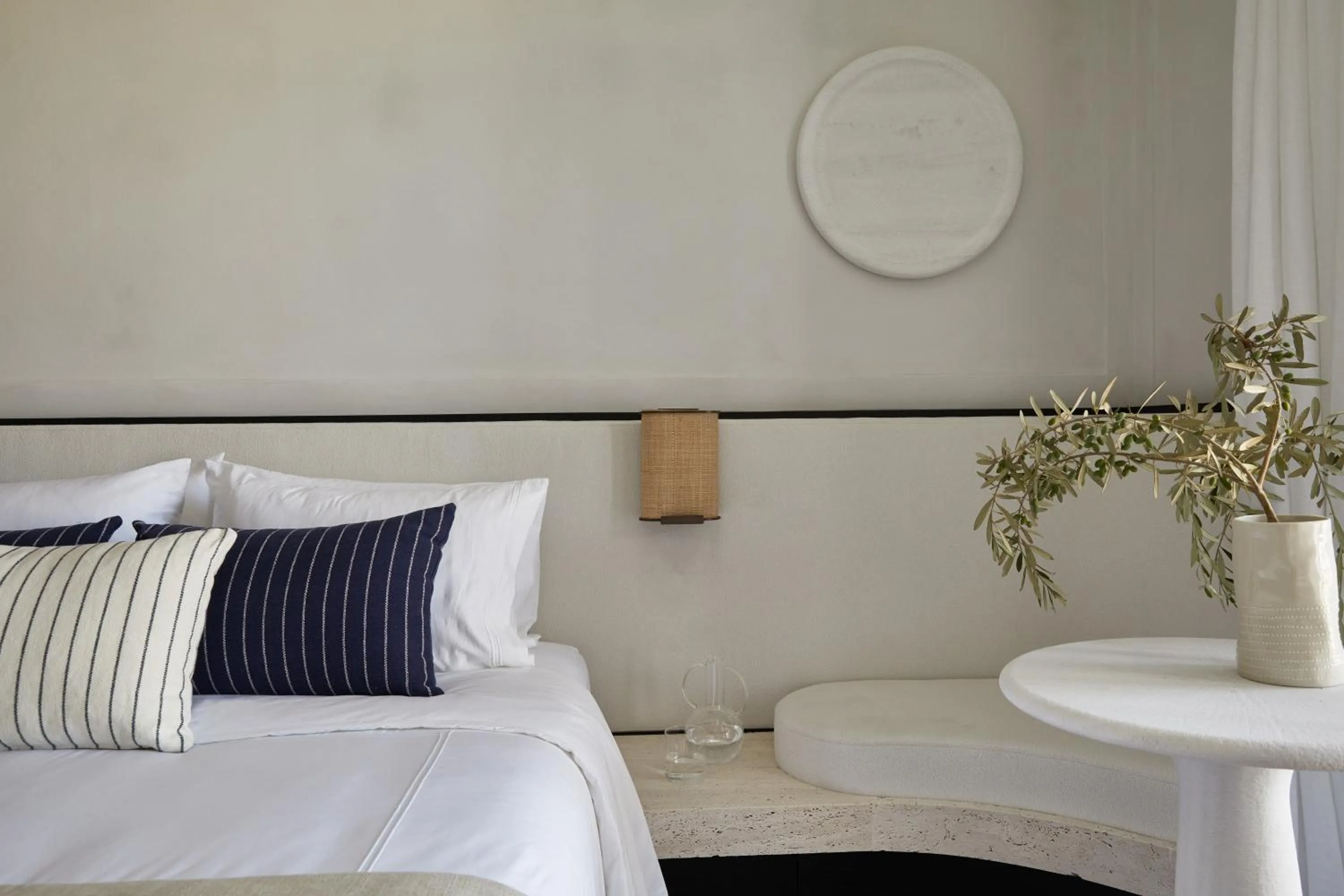 Seating area, Bed in Anandes Hotel