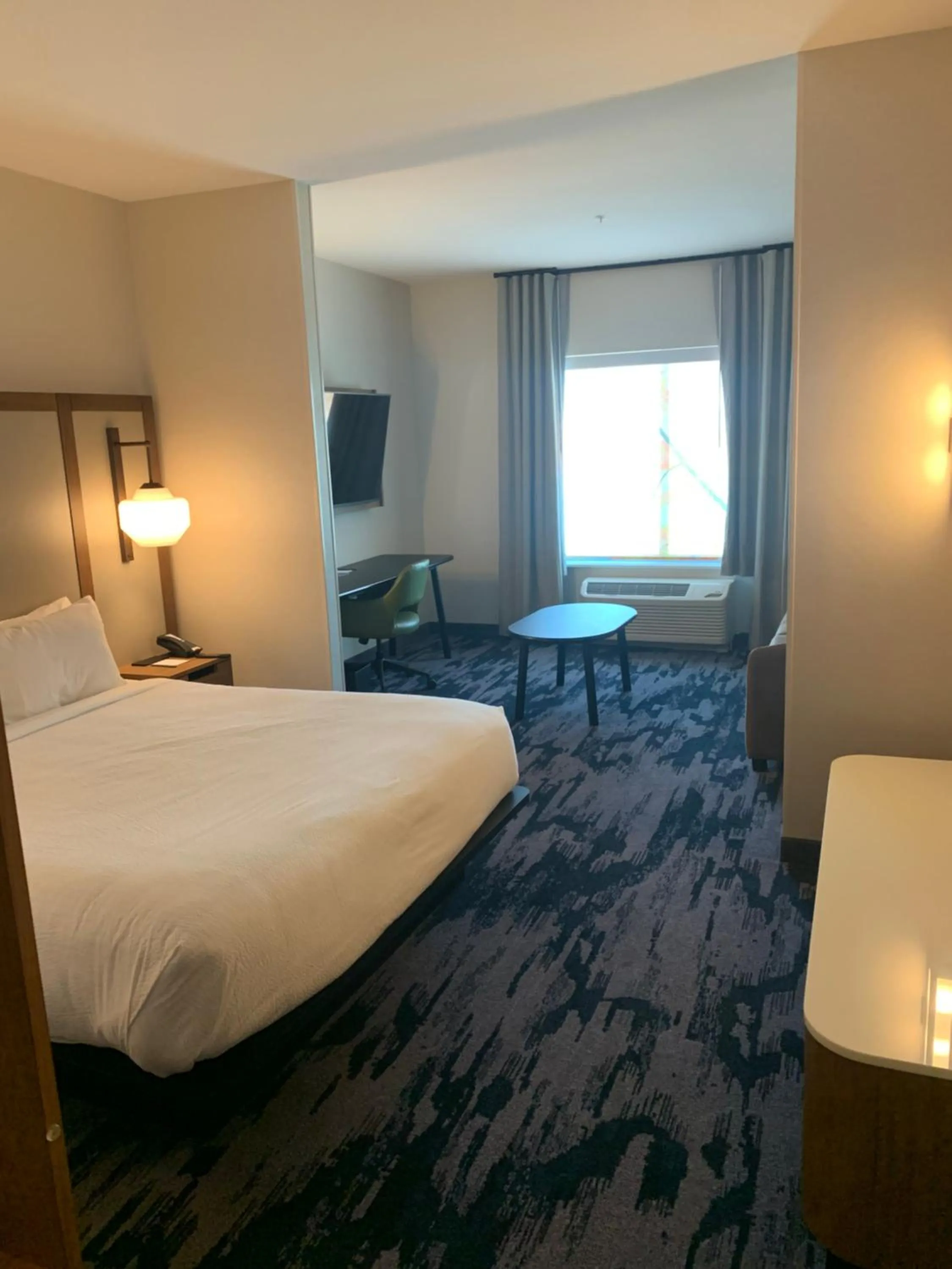 Photo of the whole room, Bed in Fairfield by Marriott Inn & Suites Winters Davis