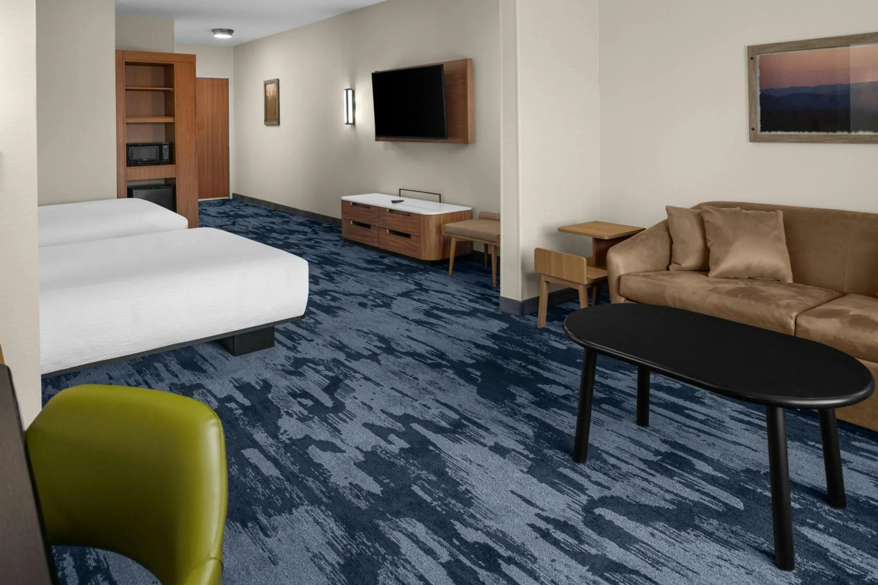 Bedroom, Bed in Fairfield by Marriott Inn & Suites Winters Davis