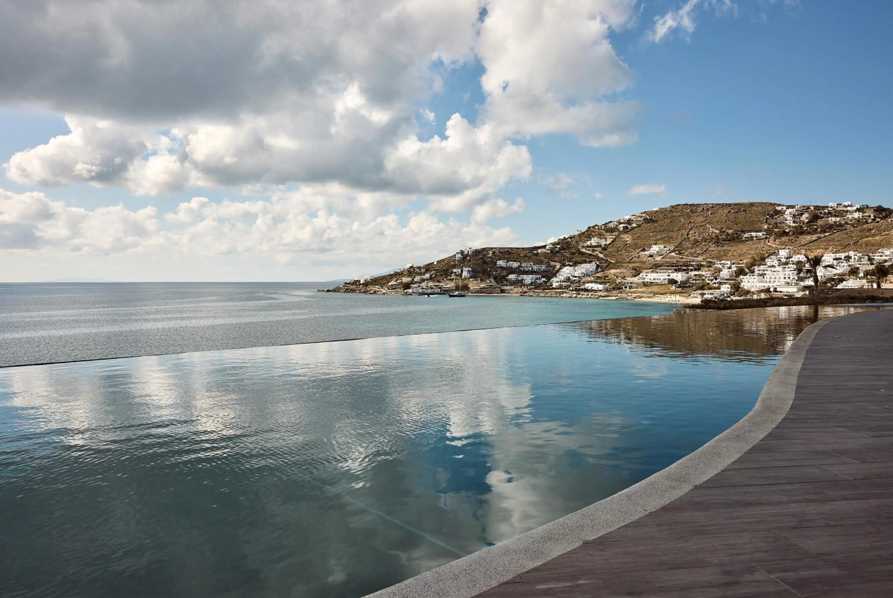 Amazon Mykonos Suites & Spa