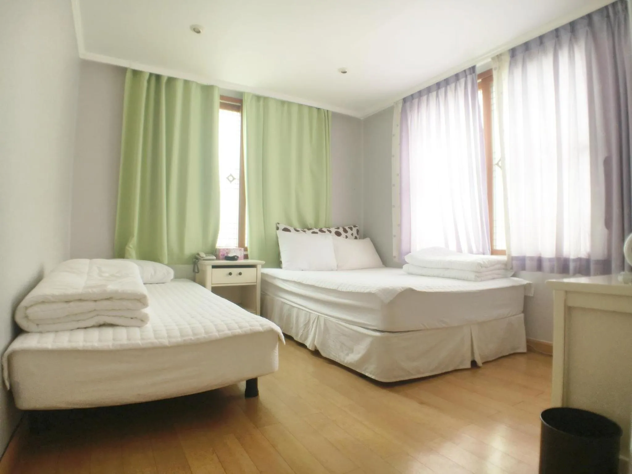 Bed in Hotel Good Inn