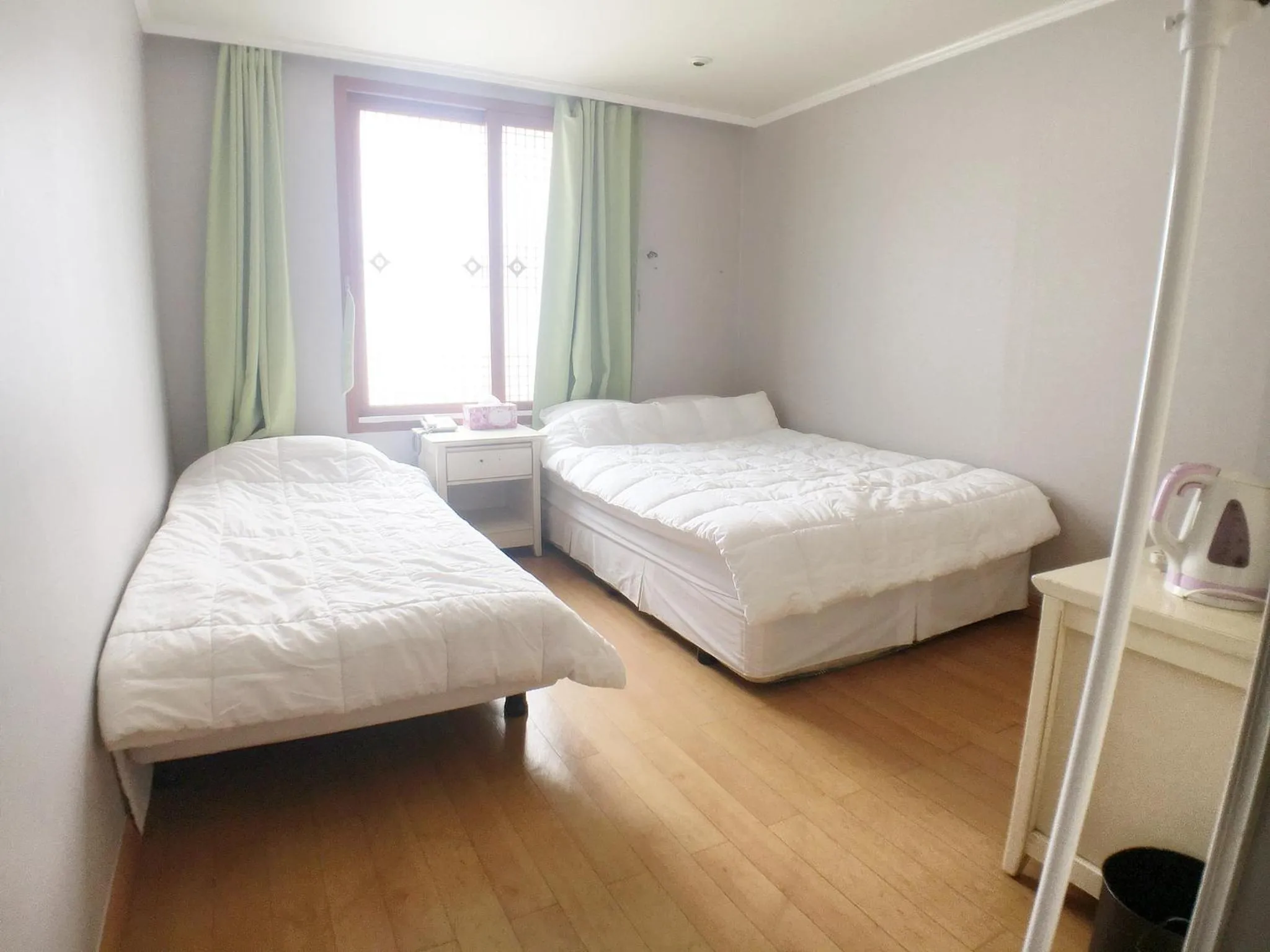 Bed in Hotel Good Inn