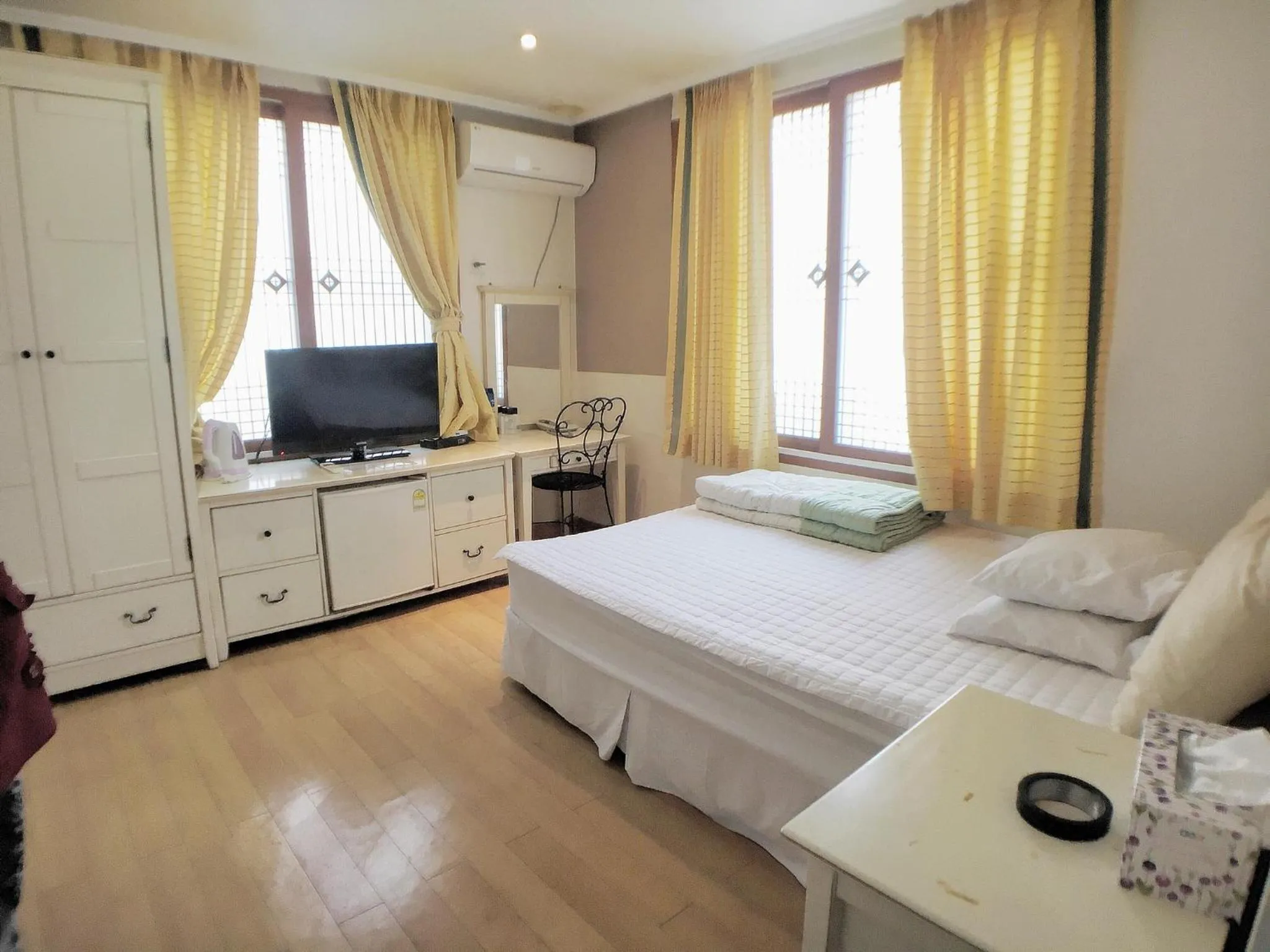 Bed in Hotel Good Inn