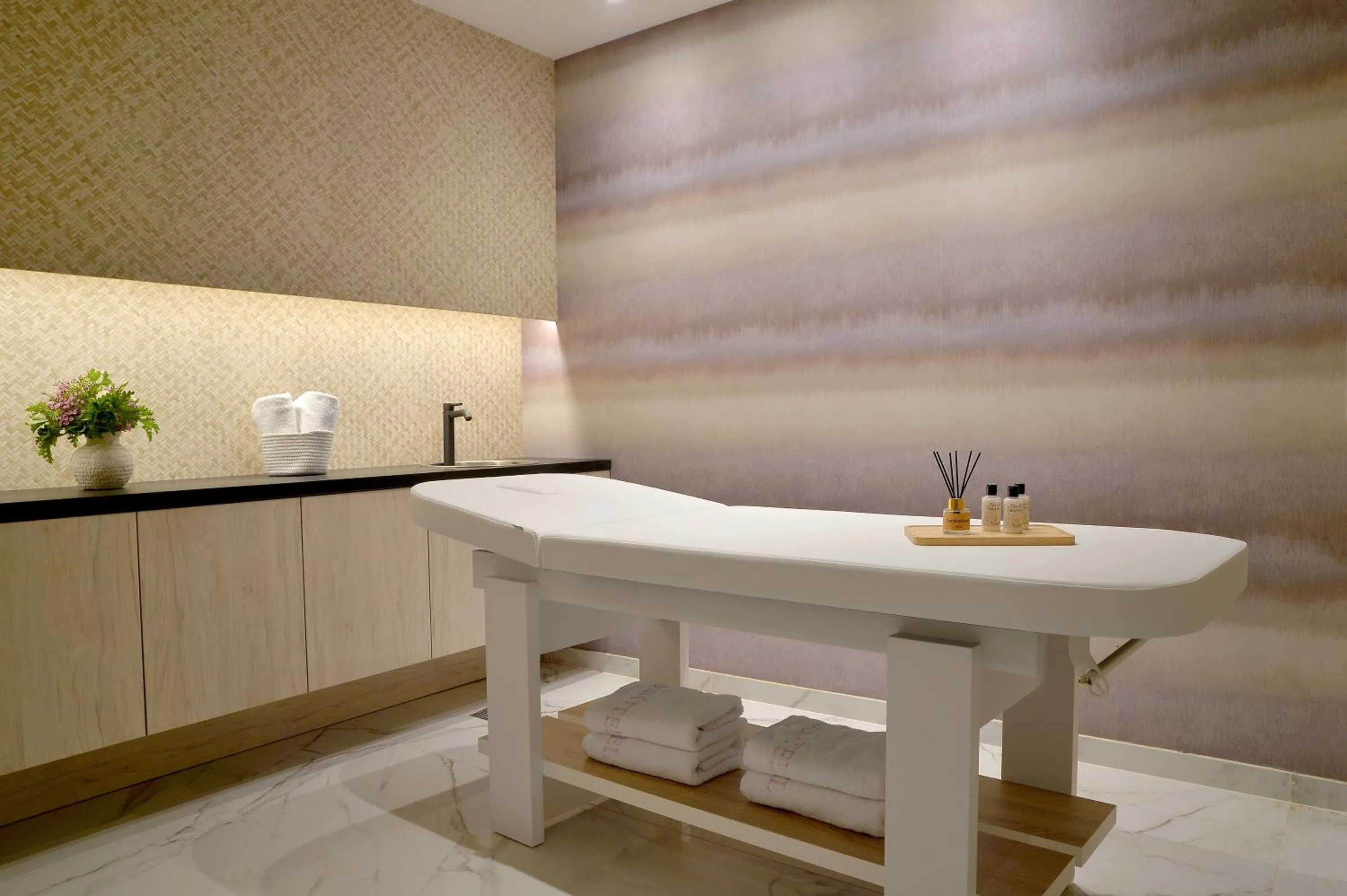 Massage in Airotel Alexandros