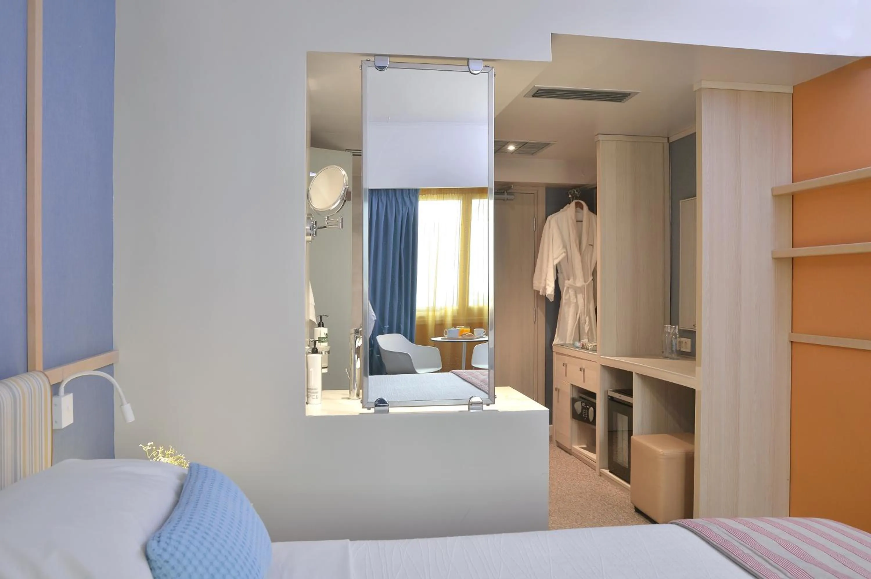 Bedroom, Bed in Airotel Alexandros