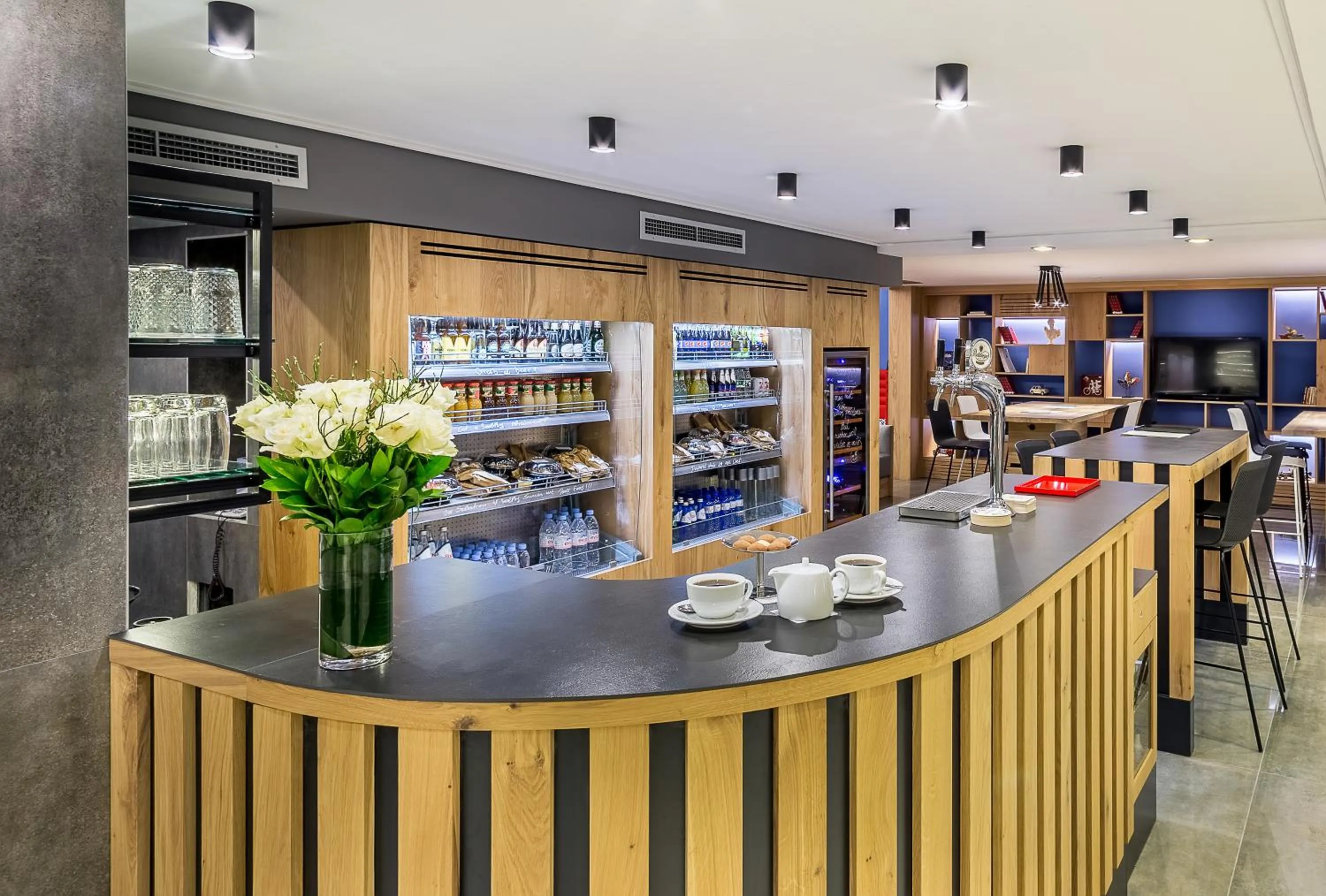 Coffee/tea facilities in Airotel Alexandros