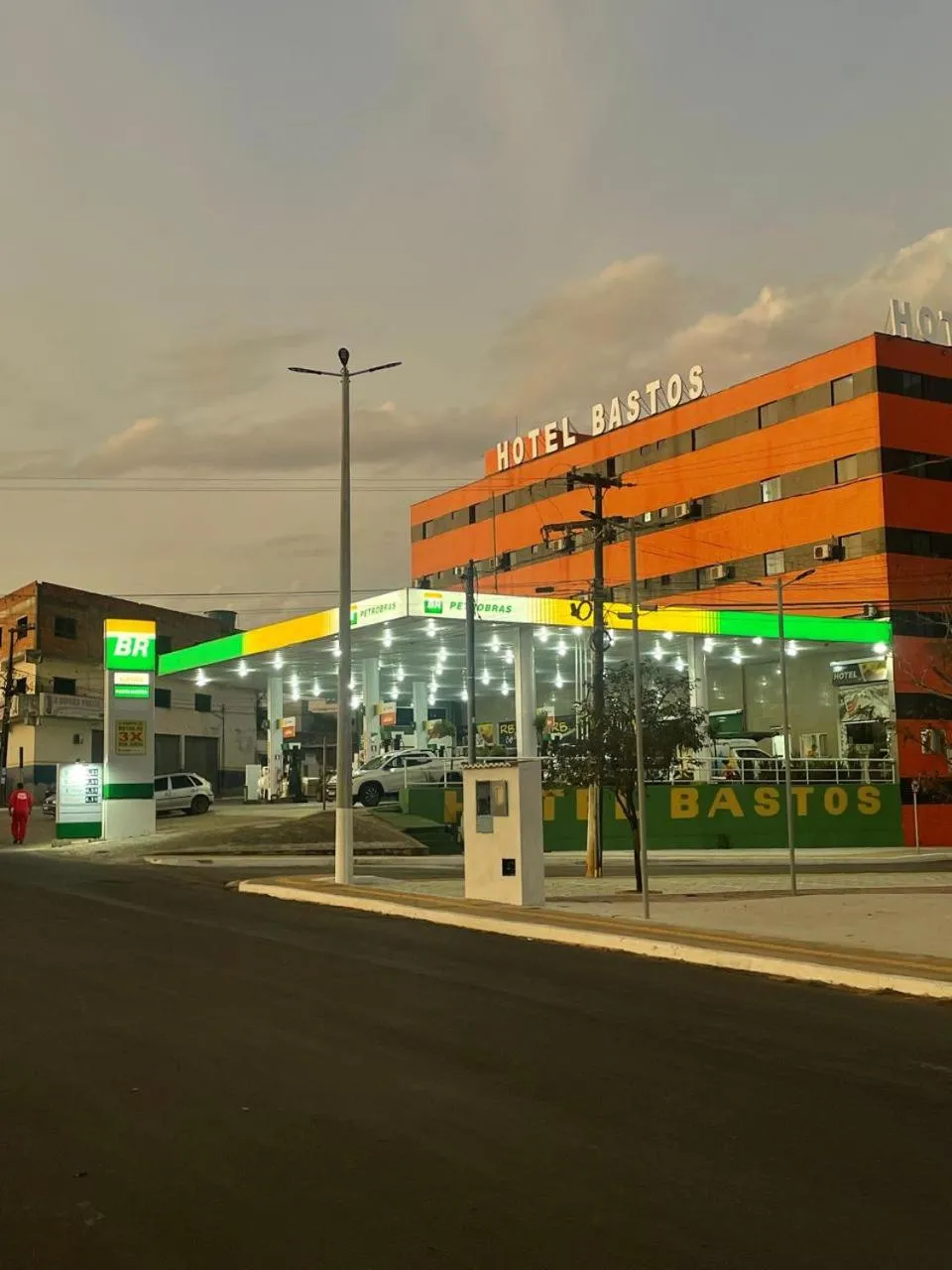 Property building in Hotel Bastos