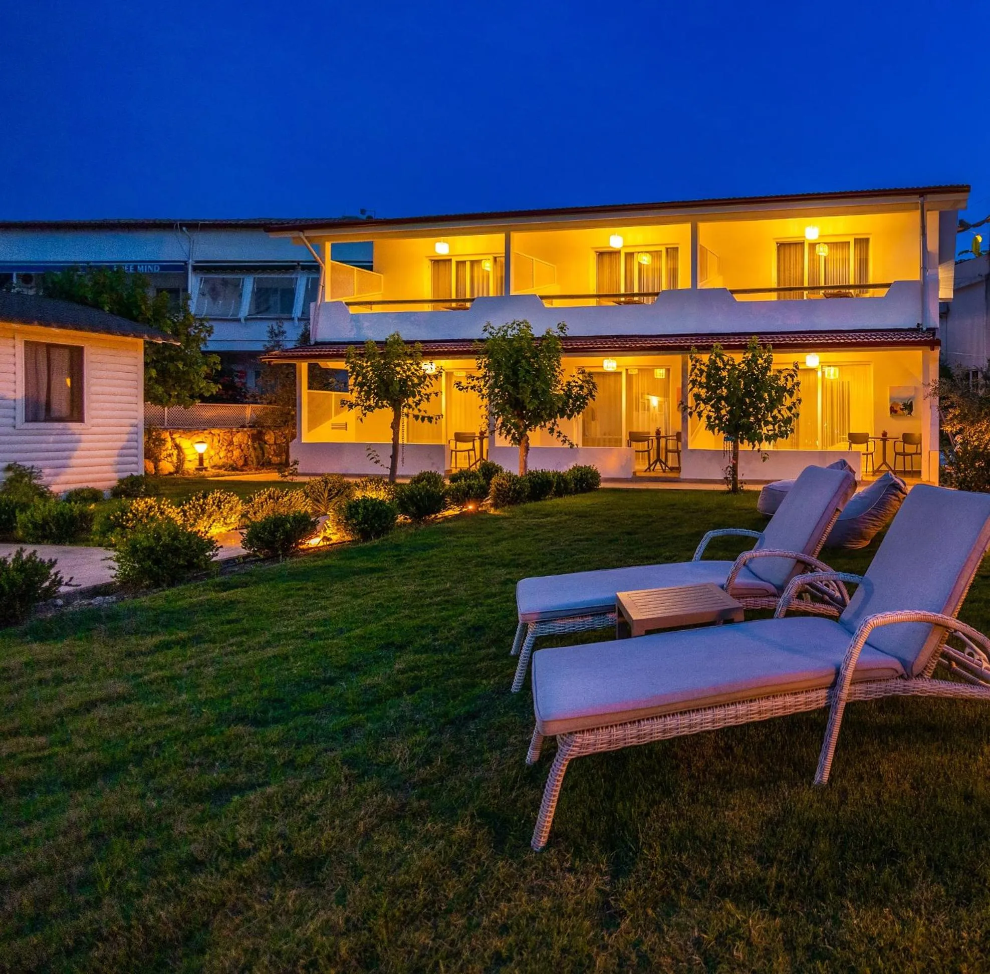 Property building in Base Selimiye