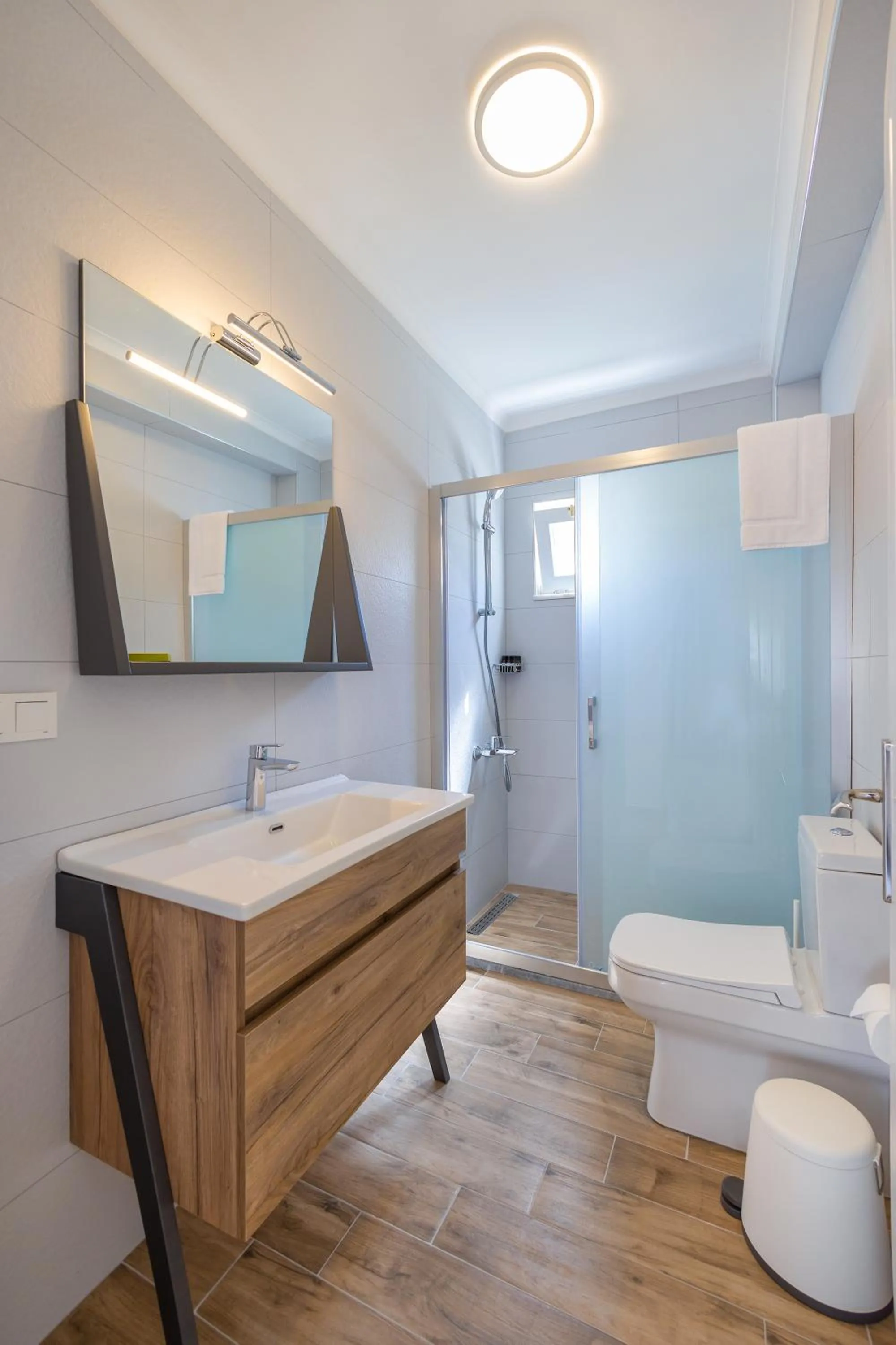 Bathroom in Base Selimiye