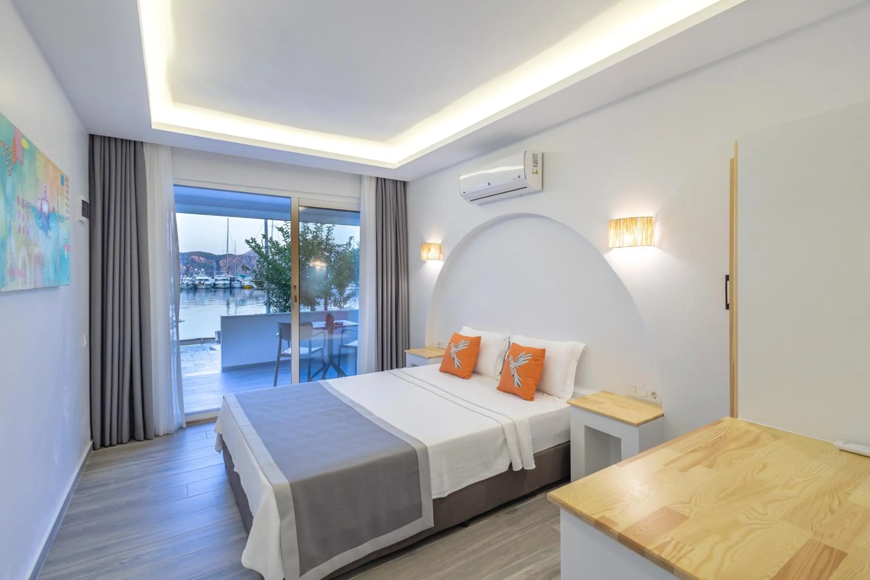 Bed in Base Selimiye