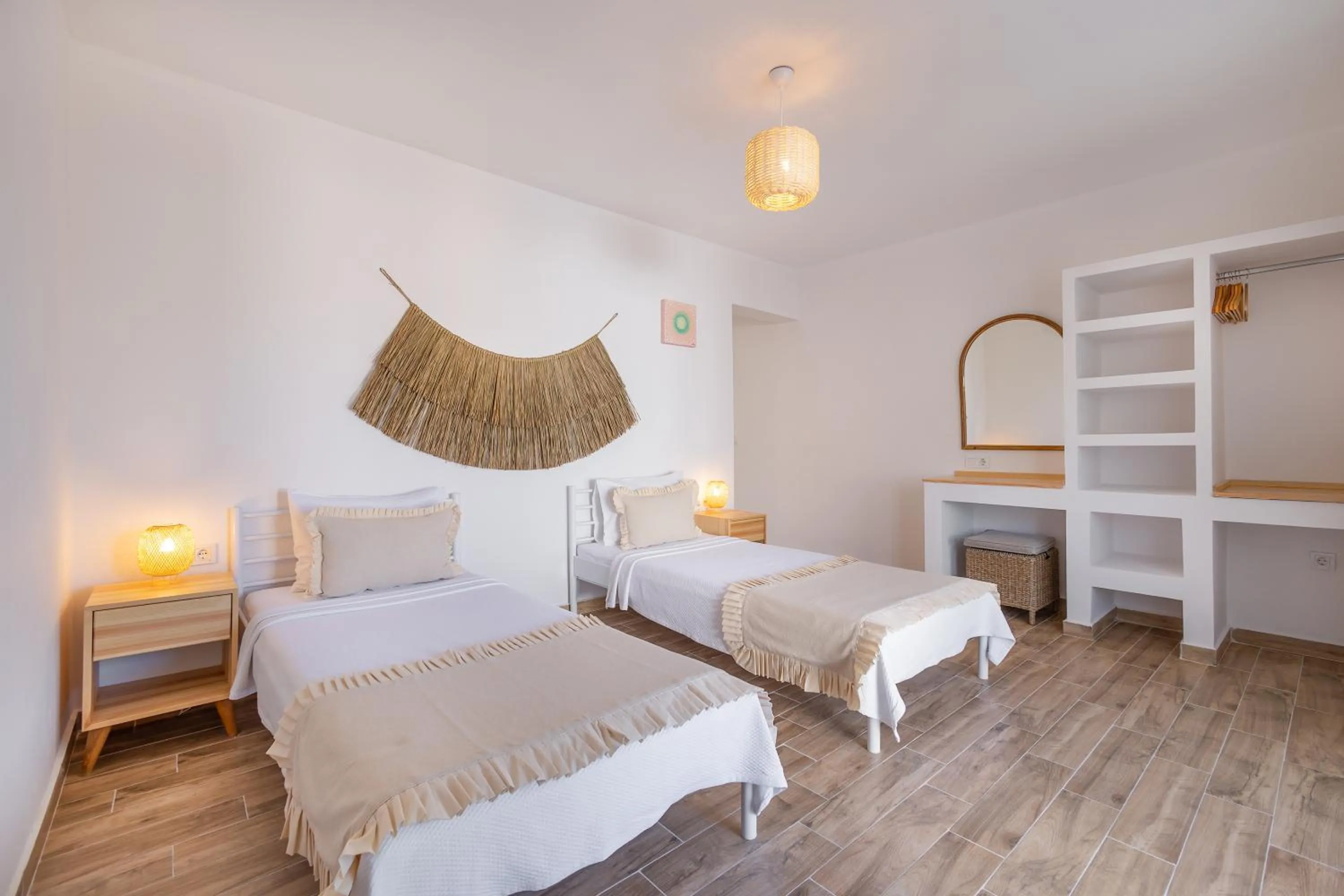 Bed in Base Selimiye