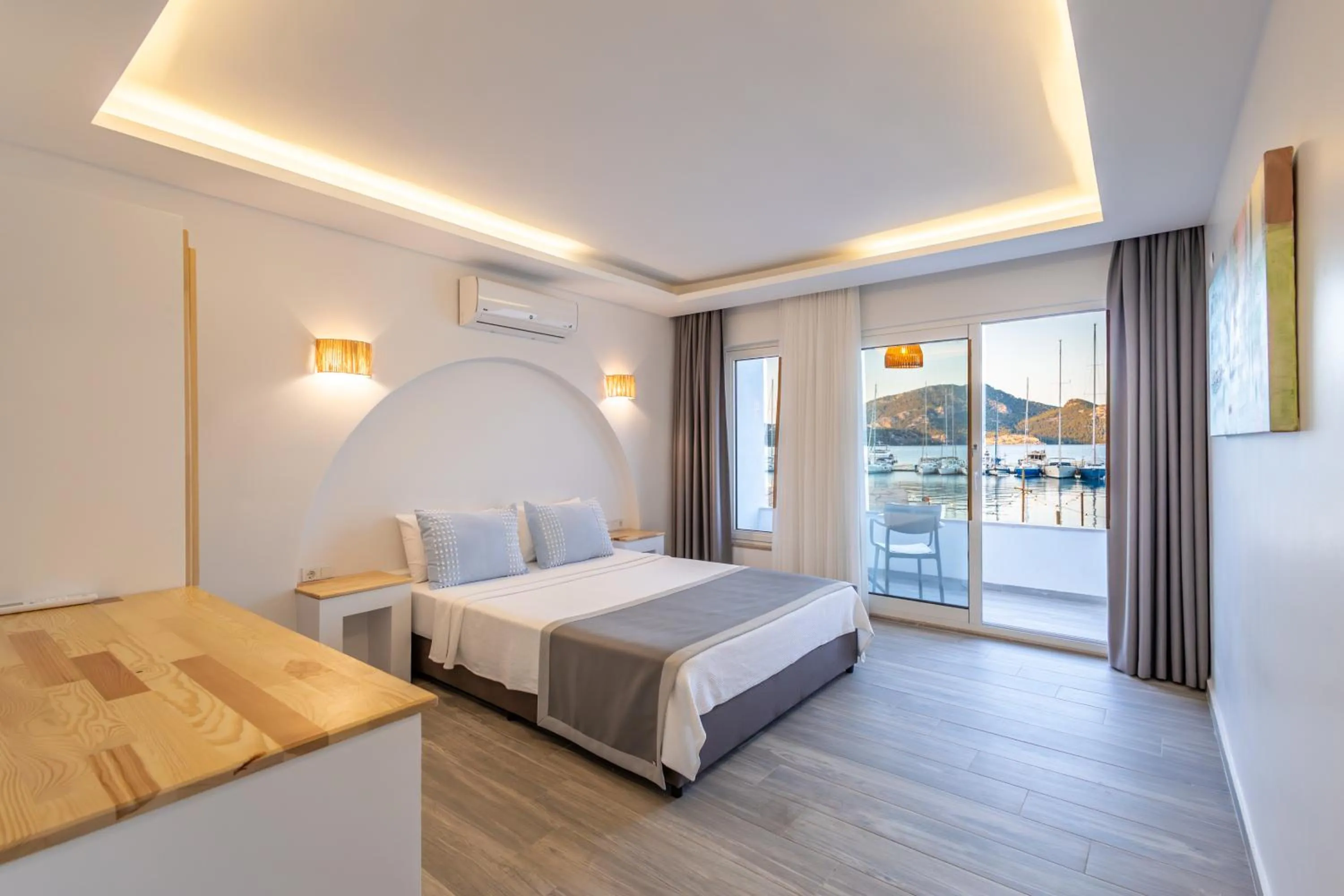 Bed in Base Selimiye