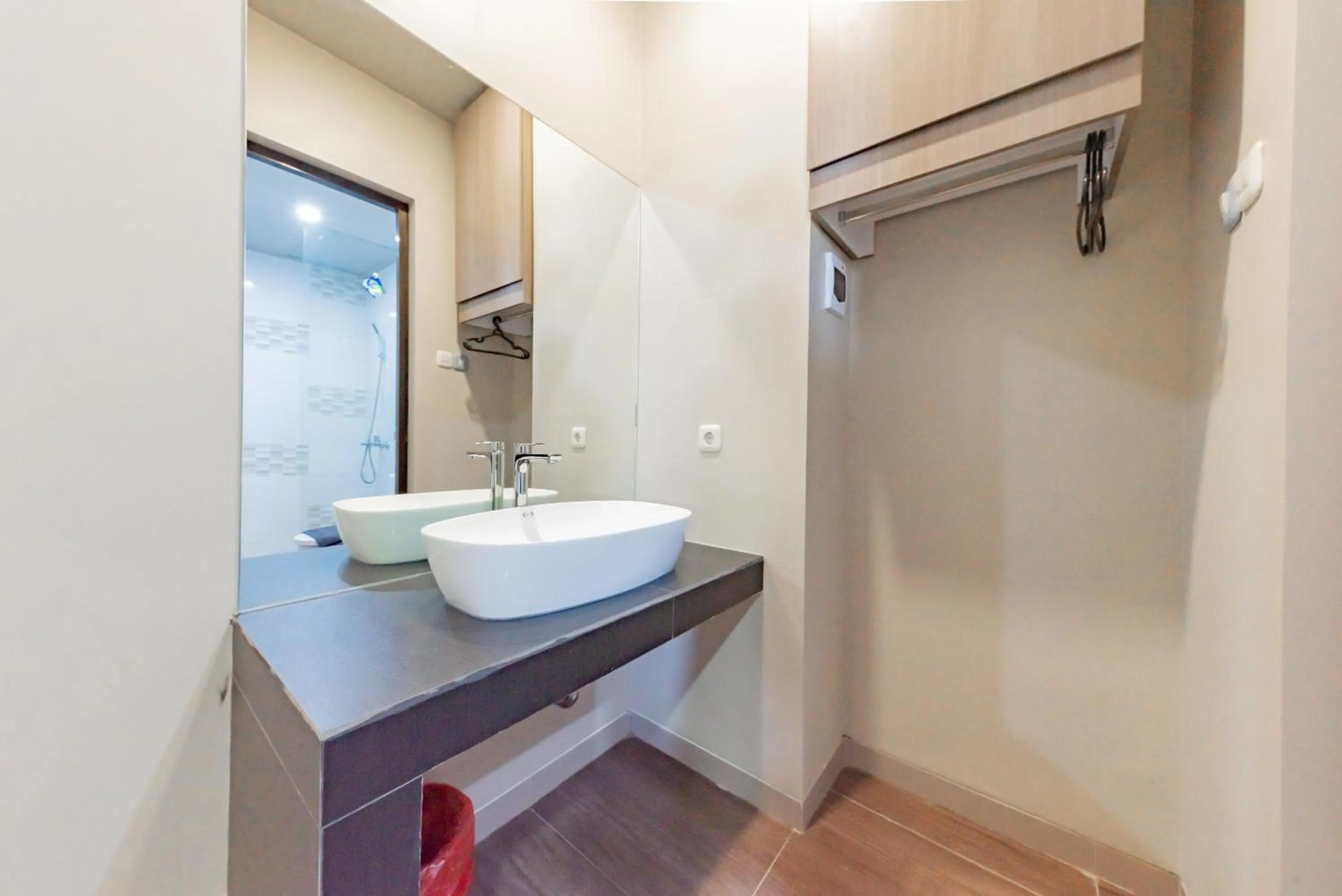 Bathroom in Sans Hotel Berau Square