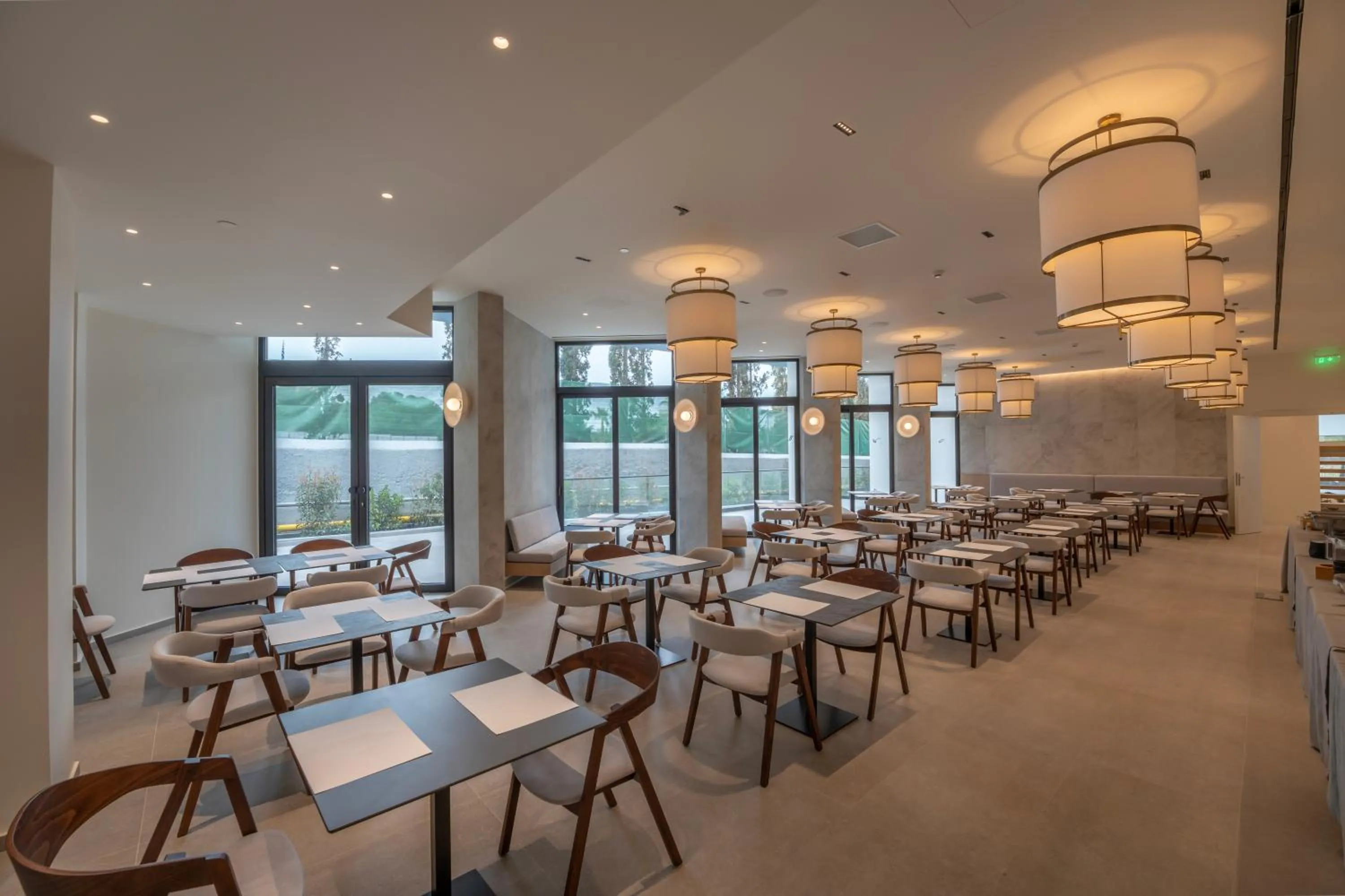 Restaurant/places to eat in Emmantina Hotel