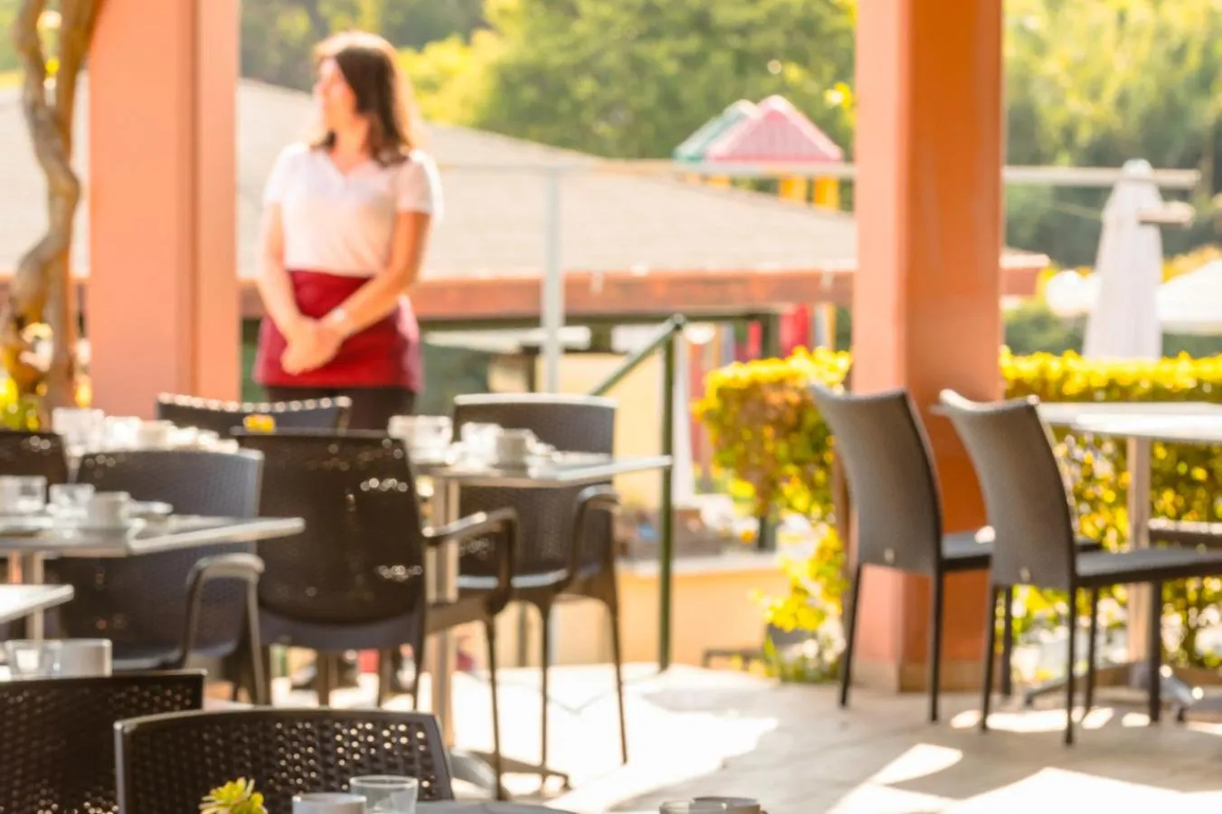 Restaurant/places to eat in Century Resort