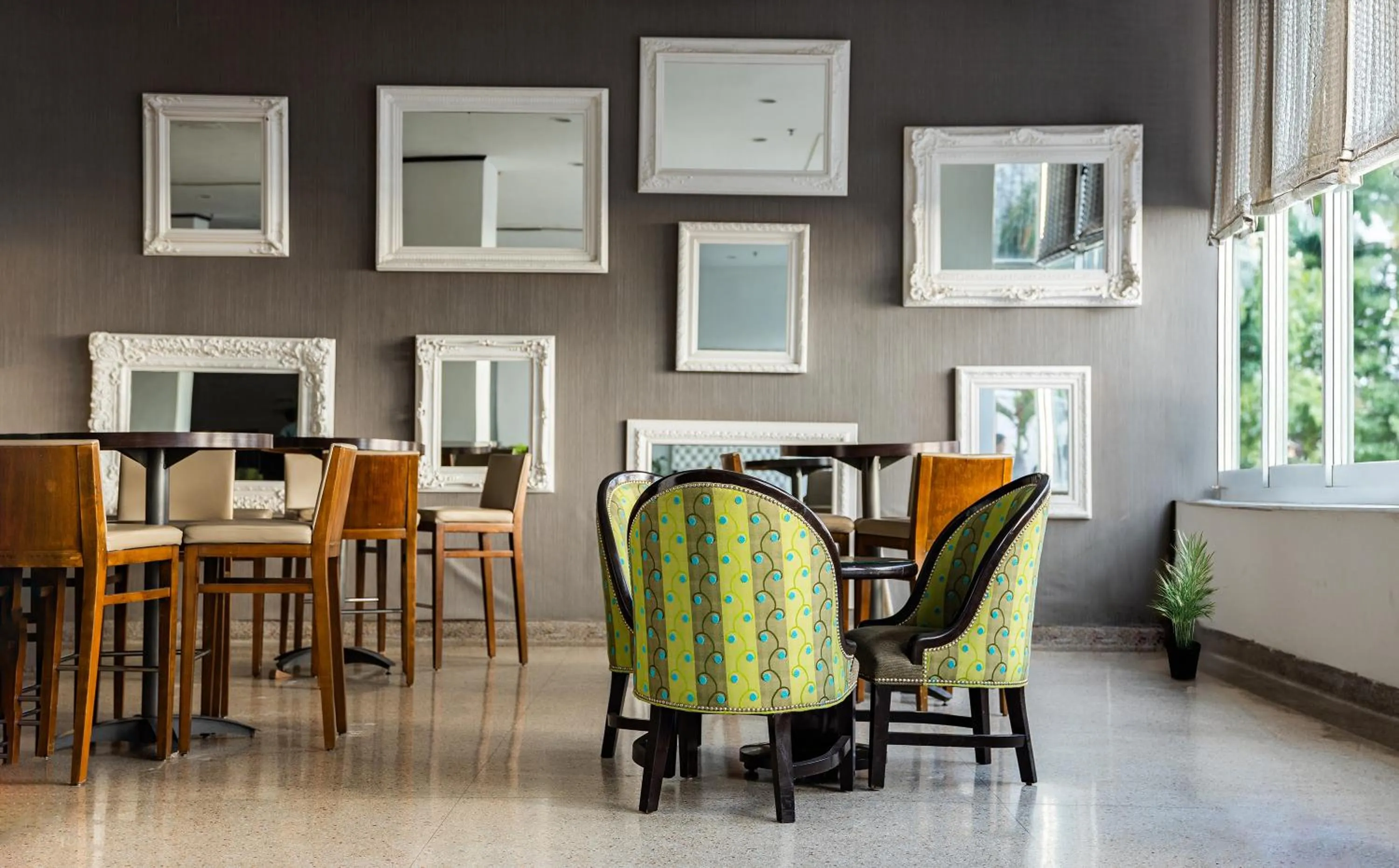 Lobby or reception in Sherry Frontenac Oceanfront