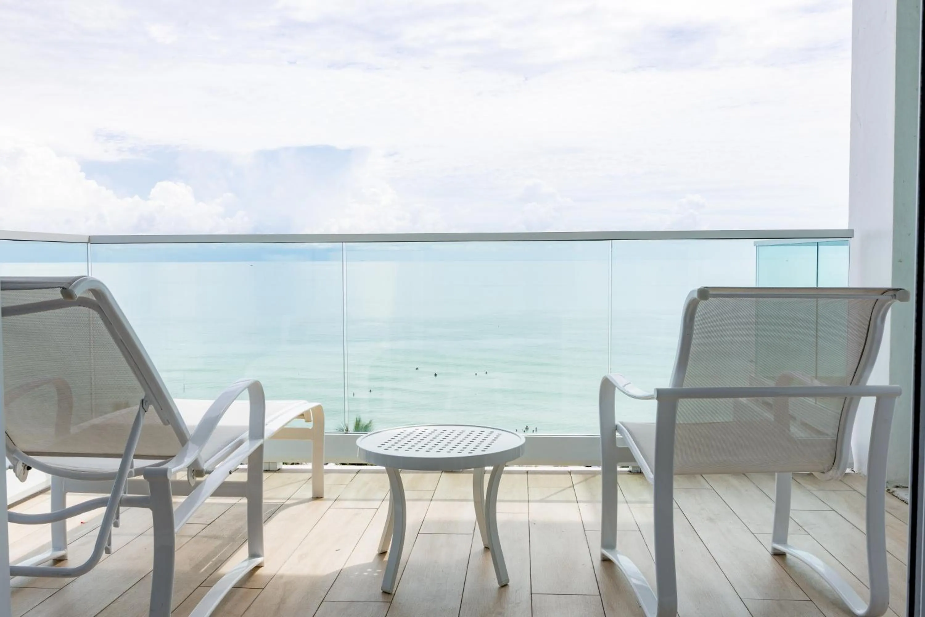 Balcony/Terrace in Sherry Frontenac Oceanfront