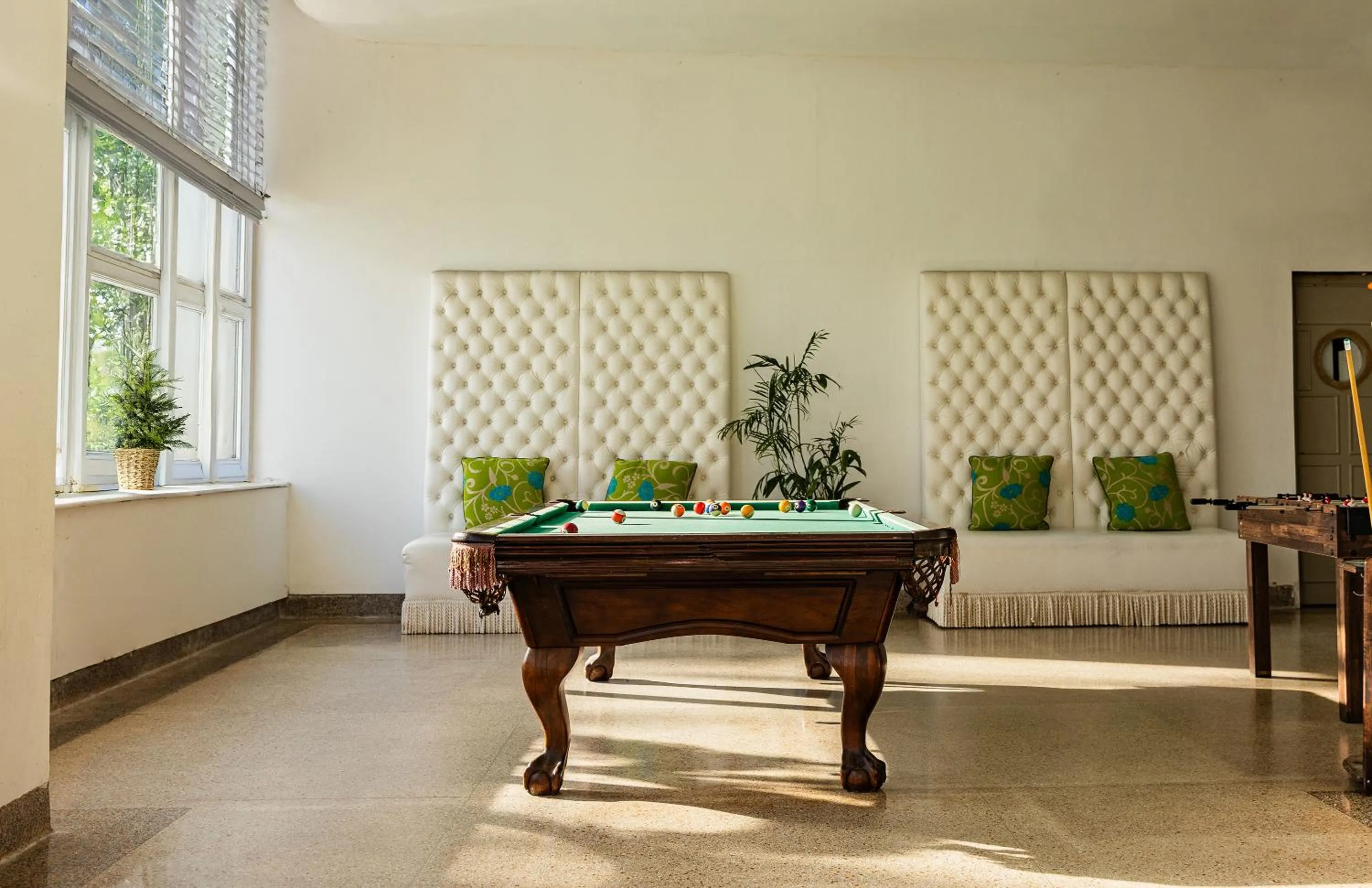 Billiard in Sherry Frontenac Oceanfront