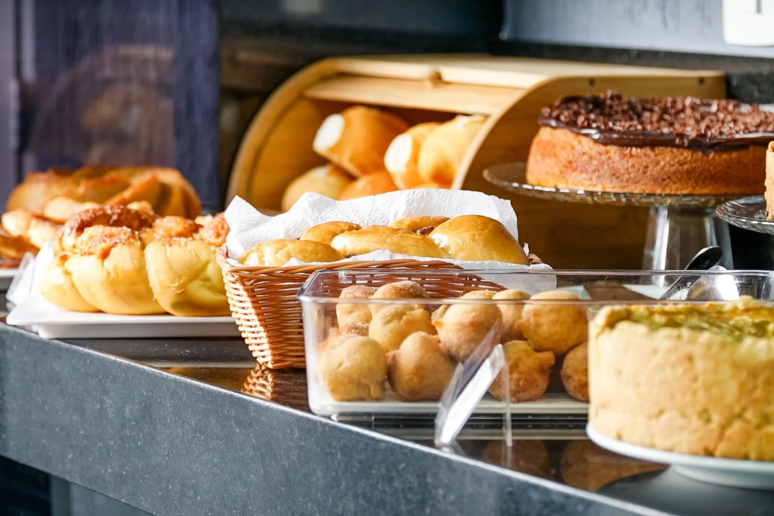 Breakfast in VELINN Pousada Angra Sunset