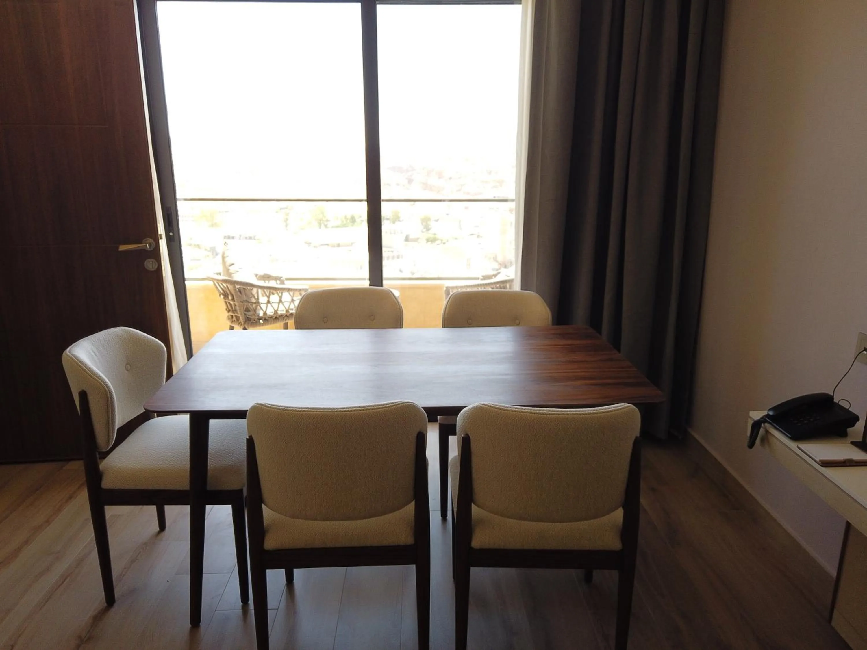 hair dresser in H Luxury Hotel