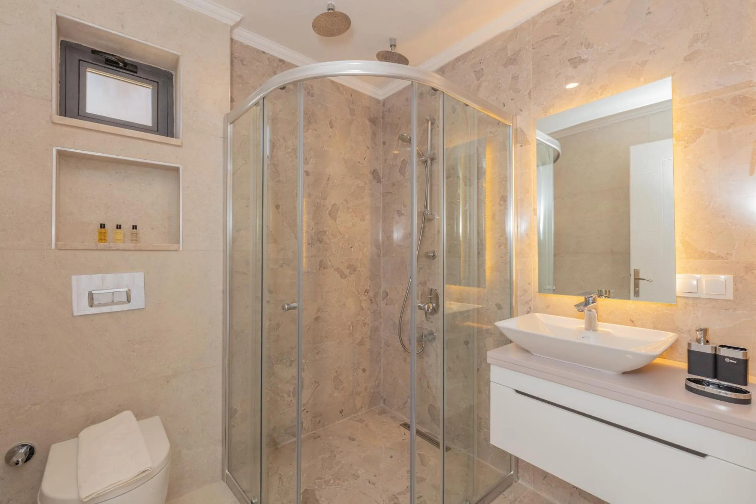 Bathroom in Likya Gardens Hotel