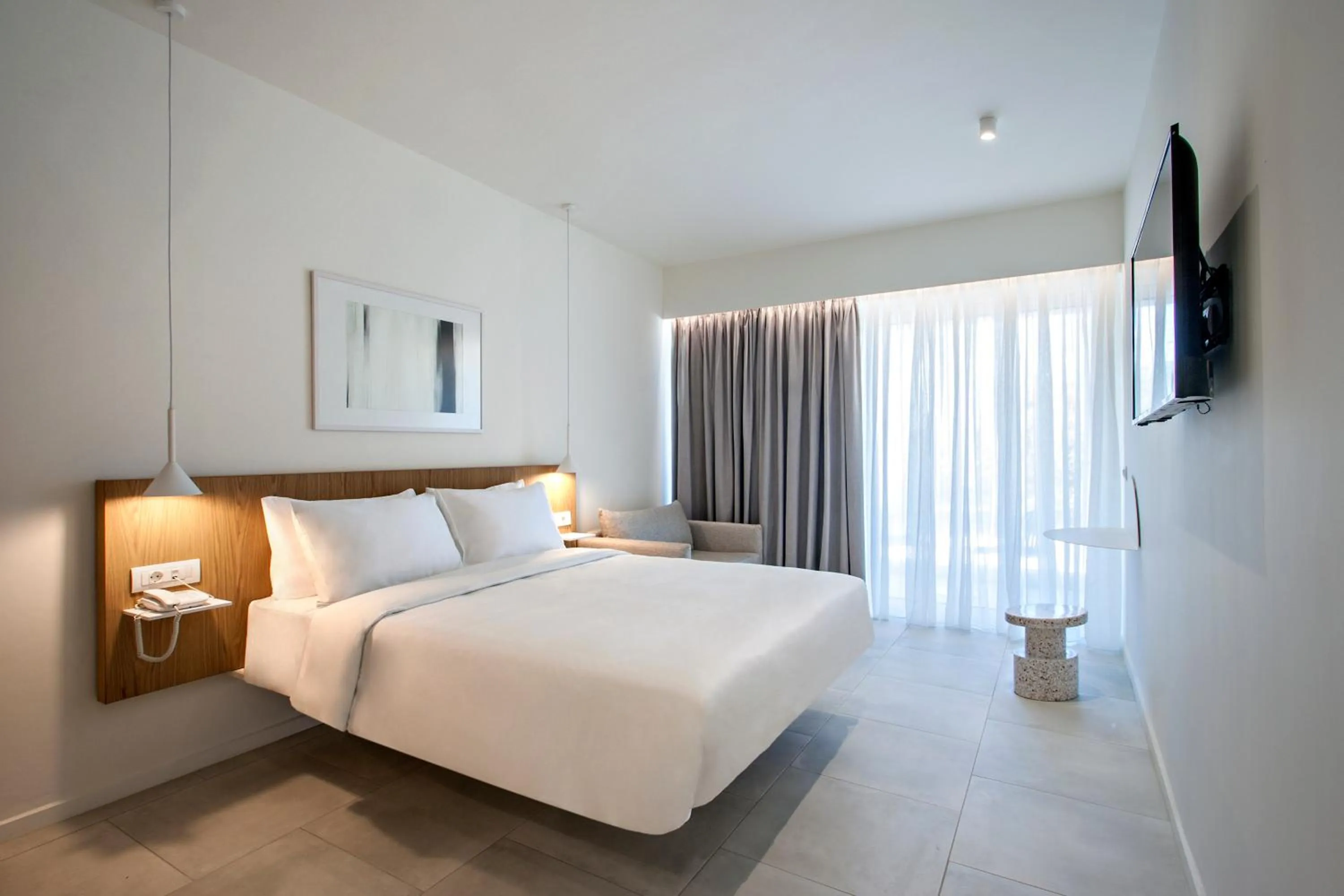 Bedroom, Bed in Radisson Resort Plaza Skiathos