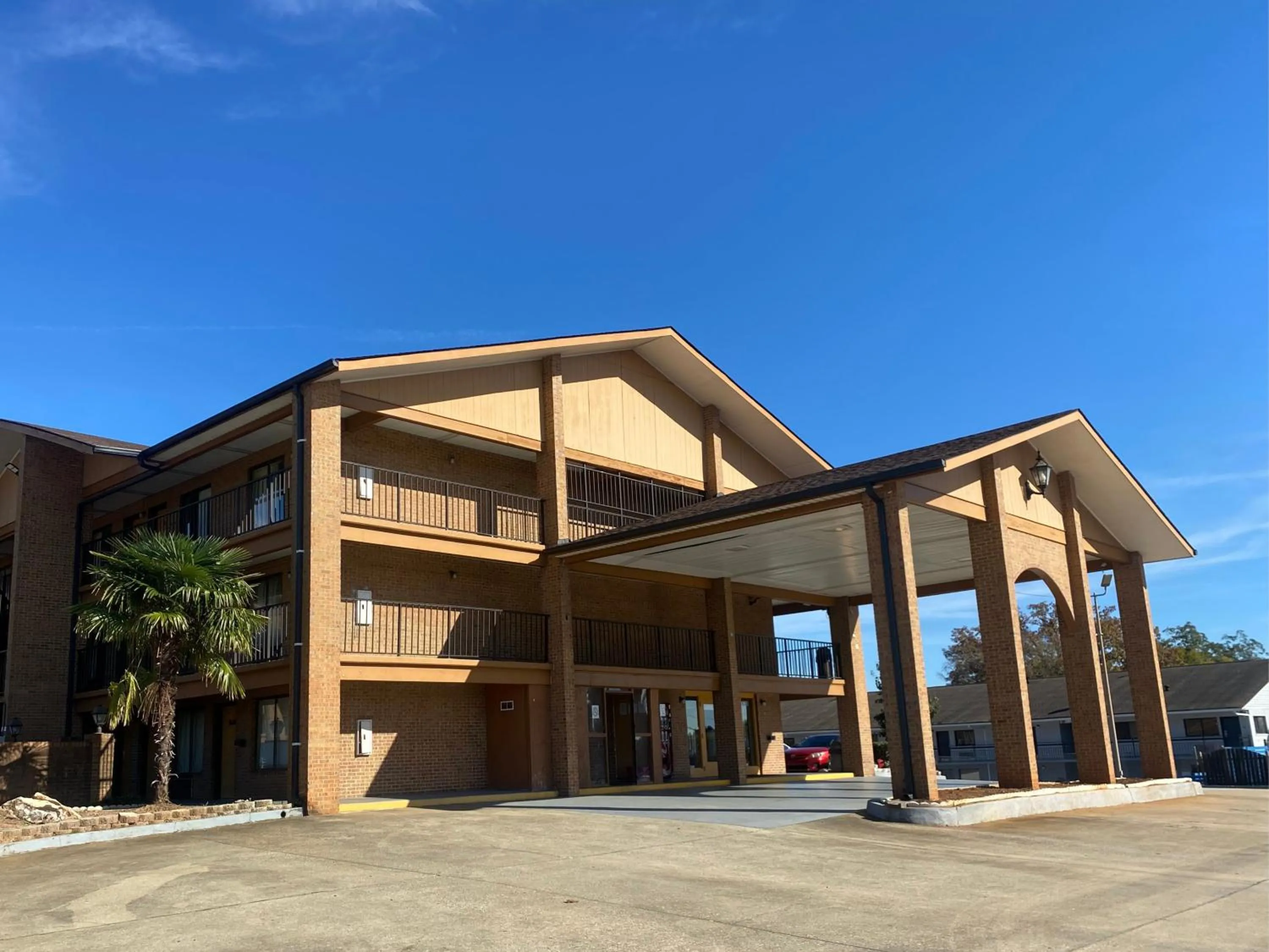 Property building in American Inn and Suites - Atlanta Airport Jonesboro I-75