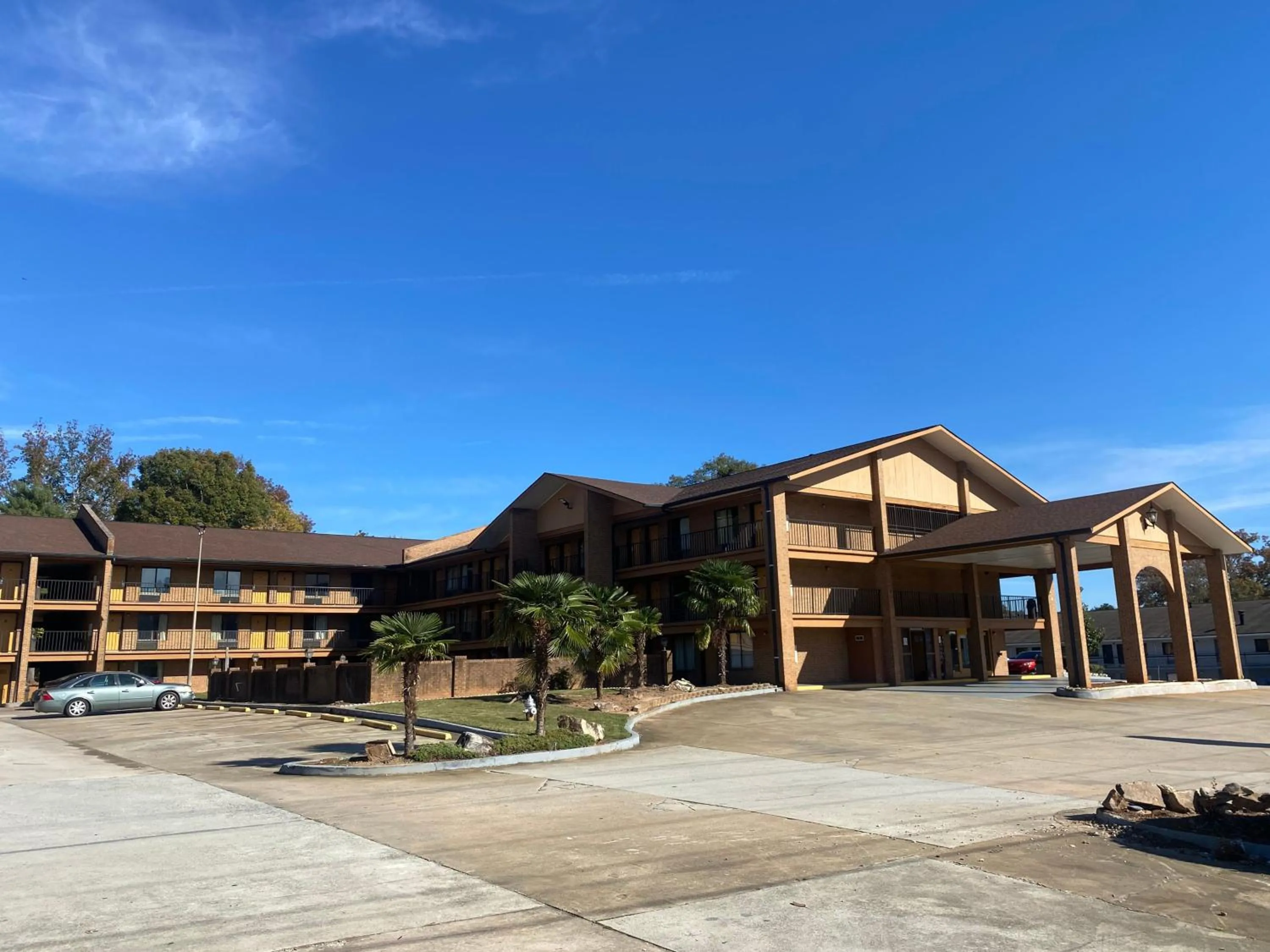 Property building in American Inn and Suites - Atlanta Airport Jonesboro I-75