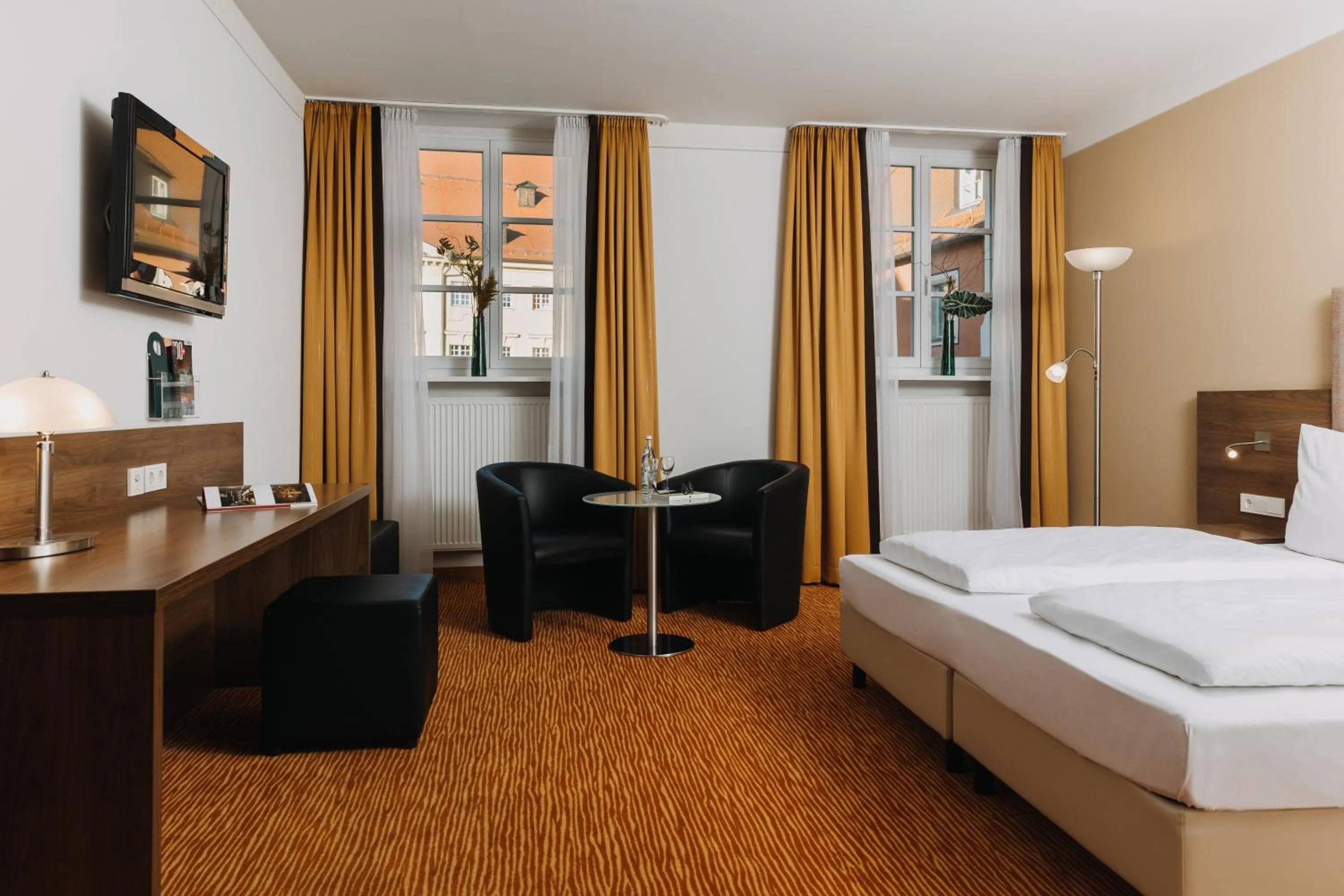 Photo of the whole room, Bed in Altstadthotel Arch