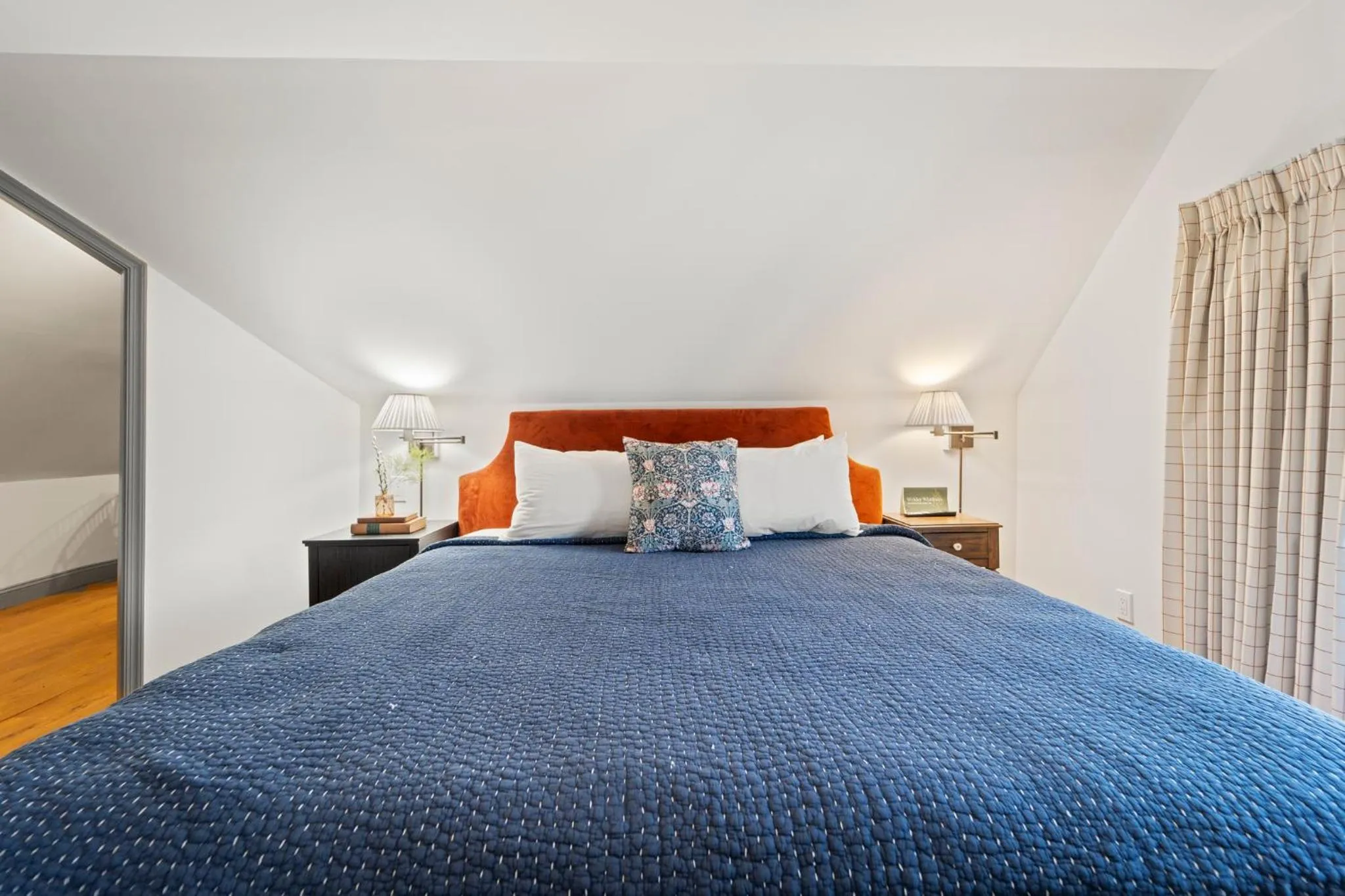 Bed in Wylder Windham