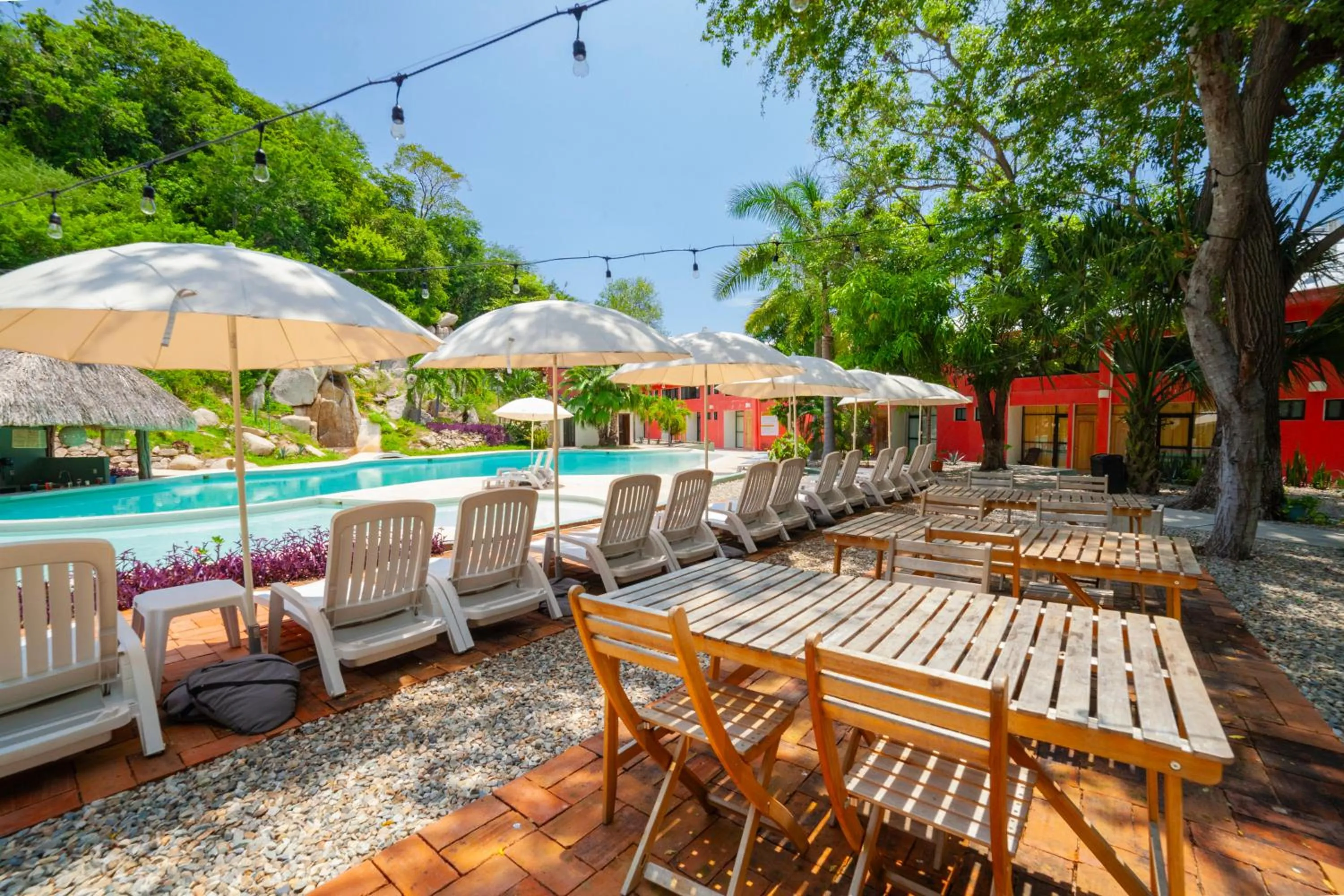 Restaurant/places to eat in HOTEL BIULÚ