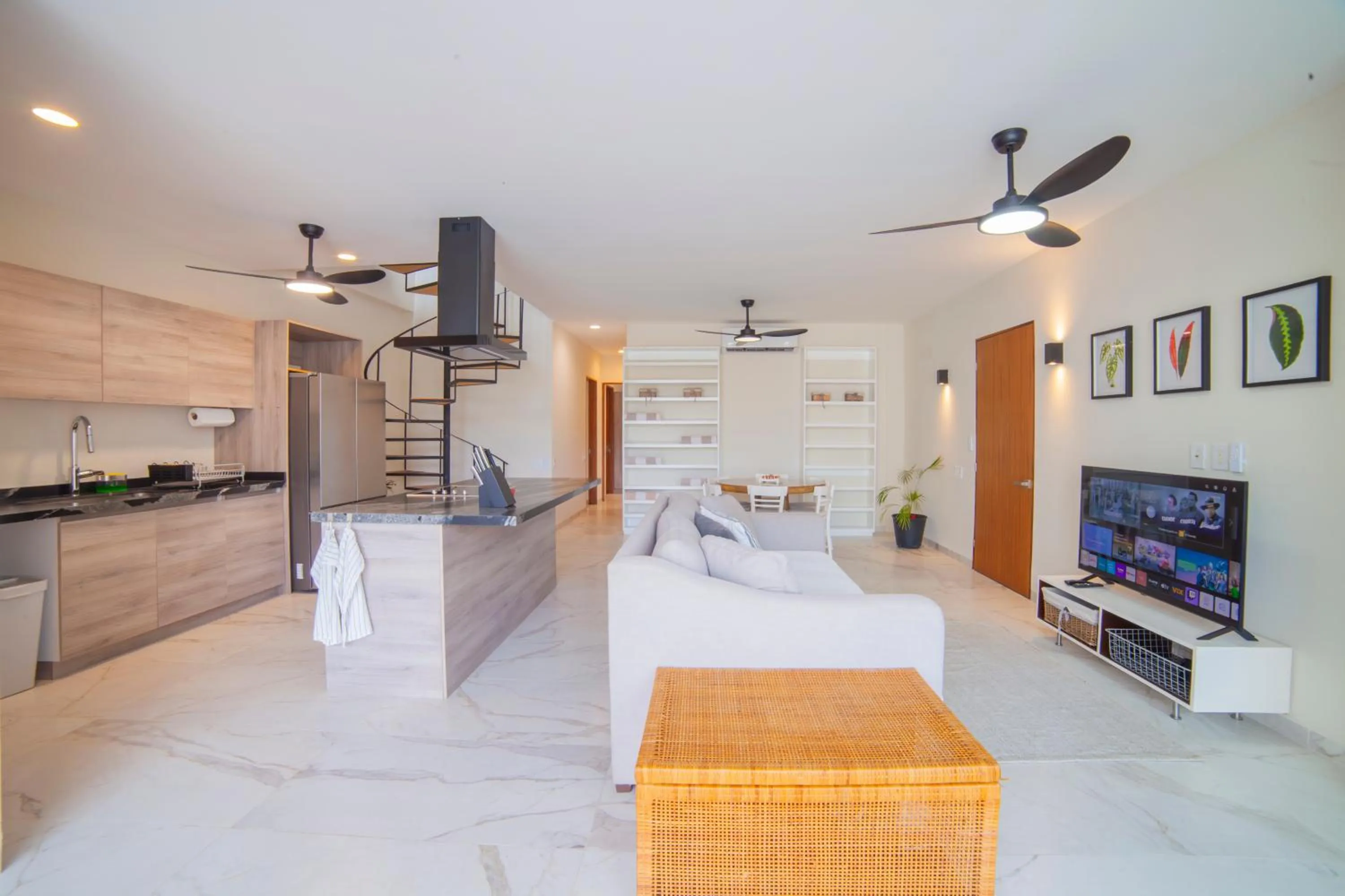 TV and multimedia in HOTEL BIULÚ