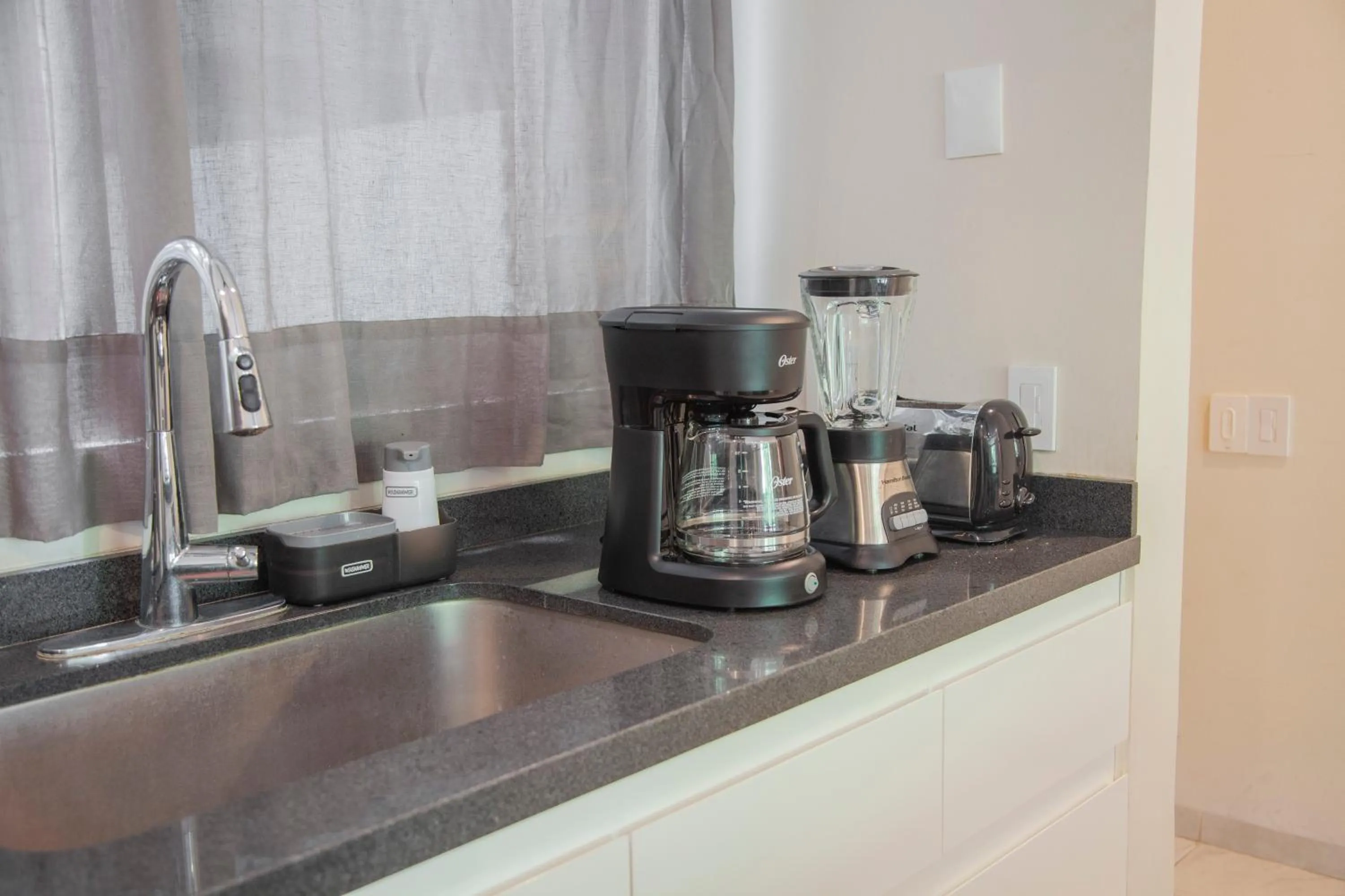 Coffee/tea facilities in HOTEL BIULÚ