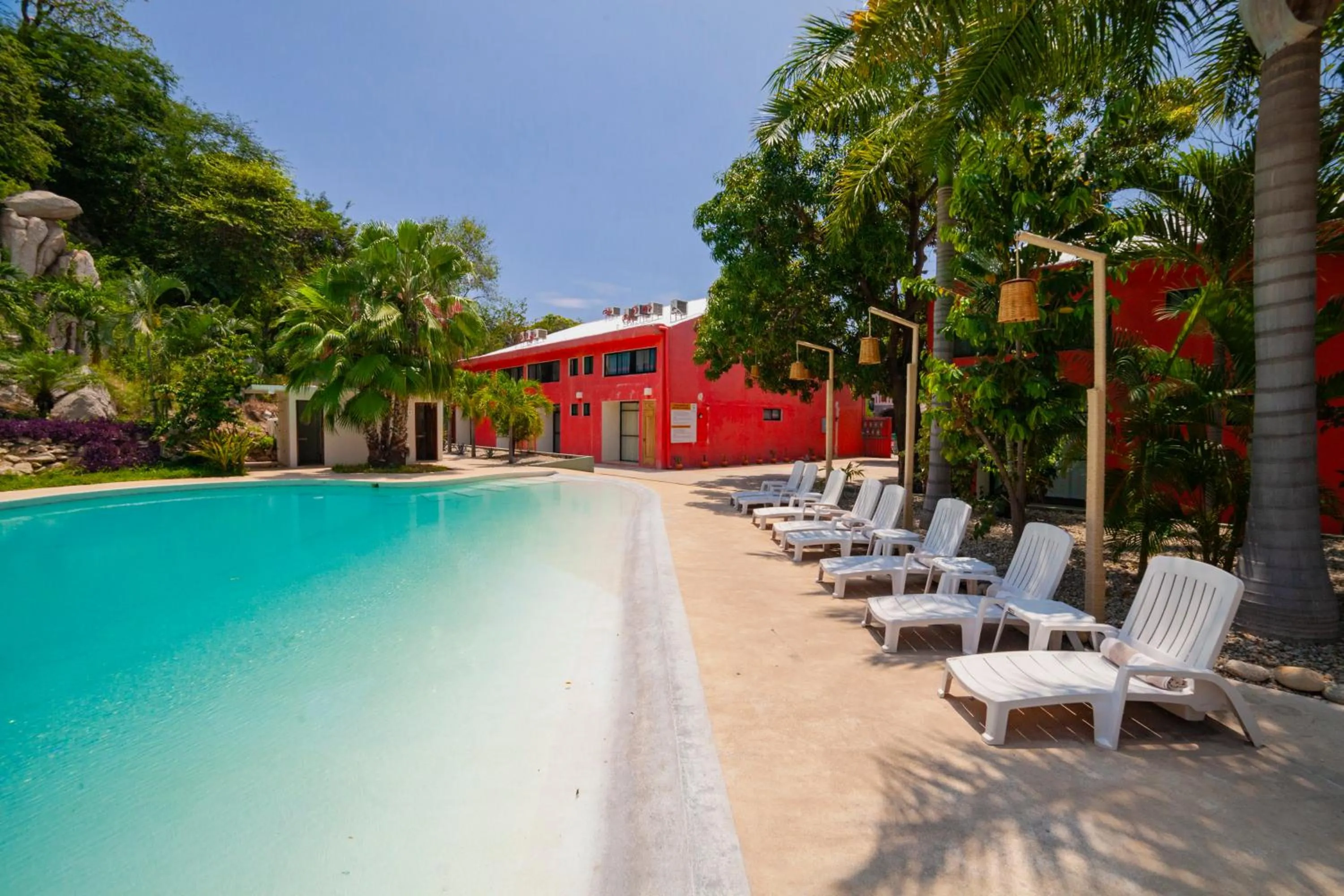 Swimming pool in HOTEL BIULÚ