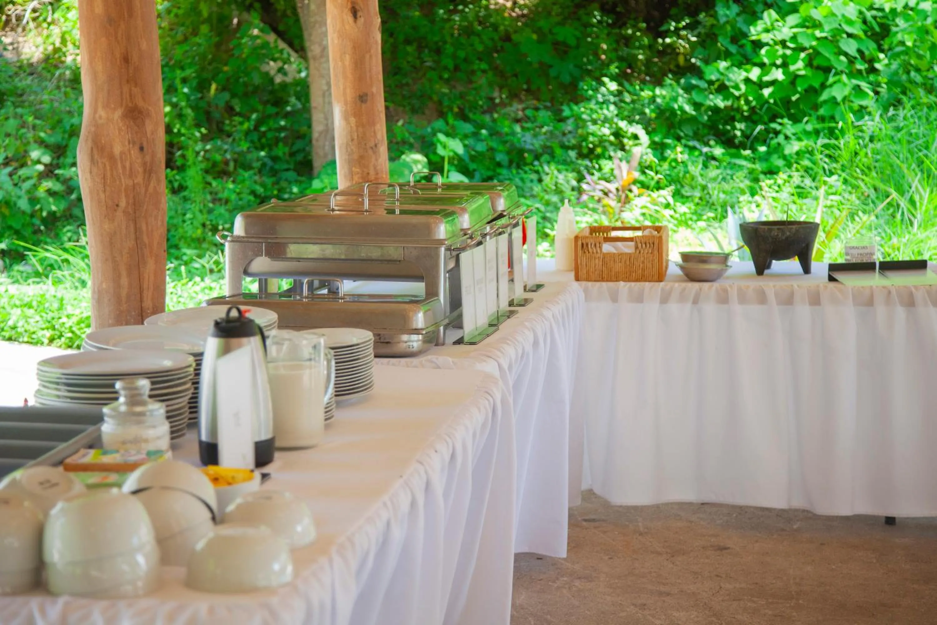 Restaurant/places to eat in HOTEL BIULÚ