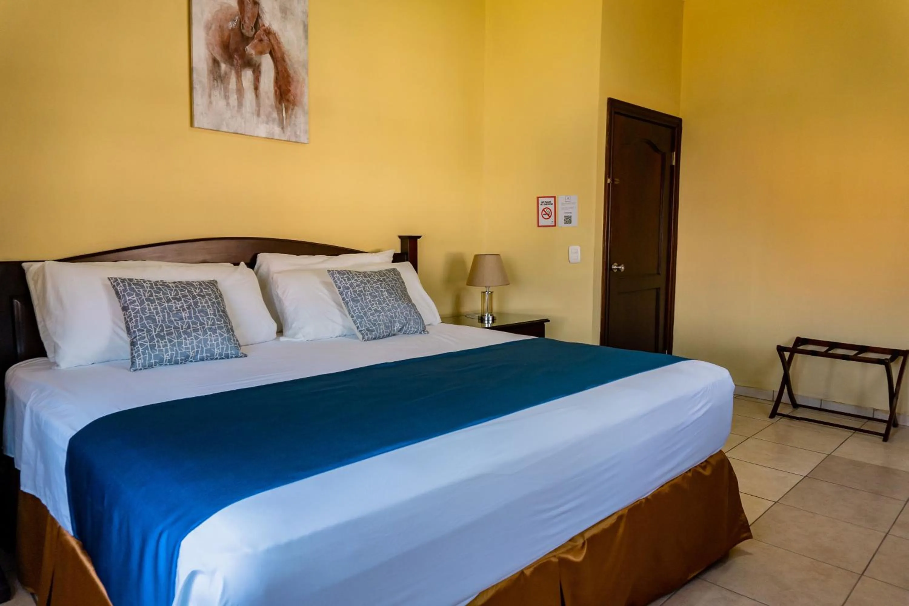 Bed in Art Hotel Boutique