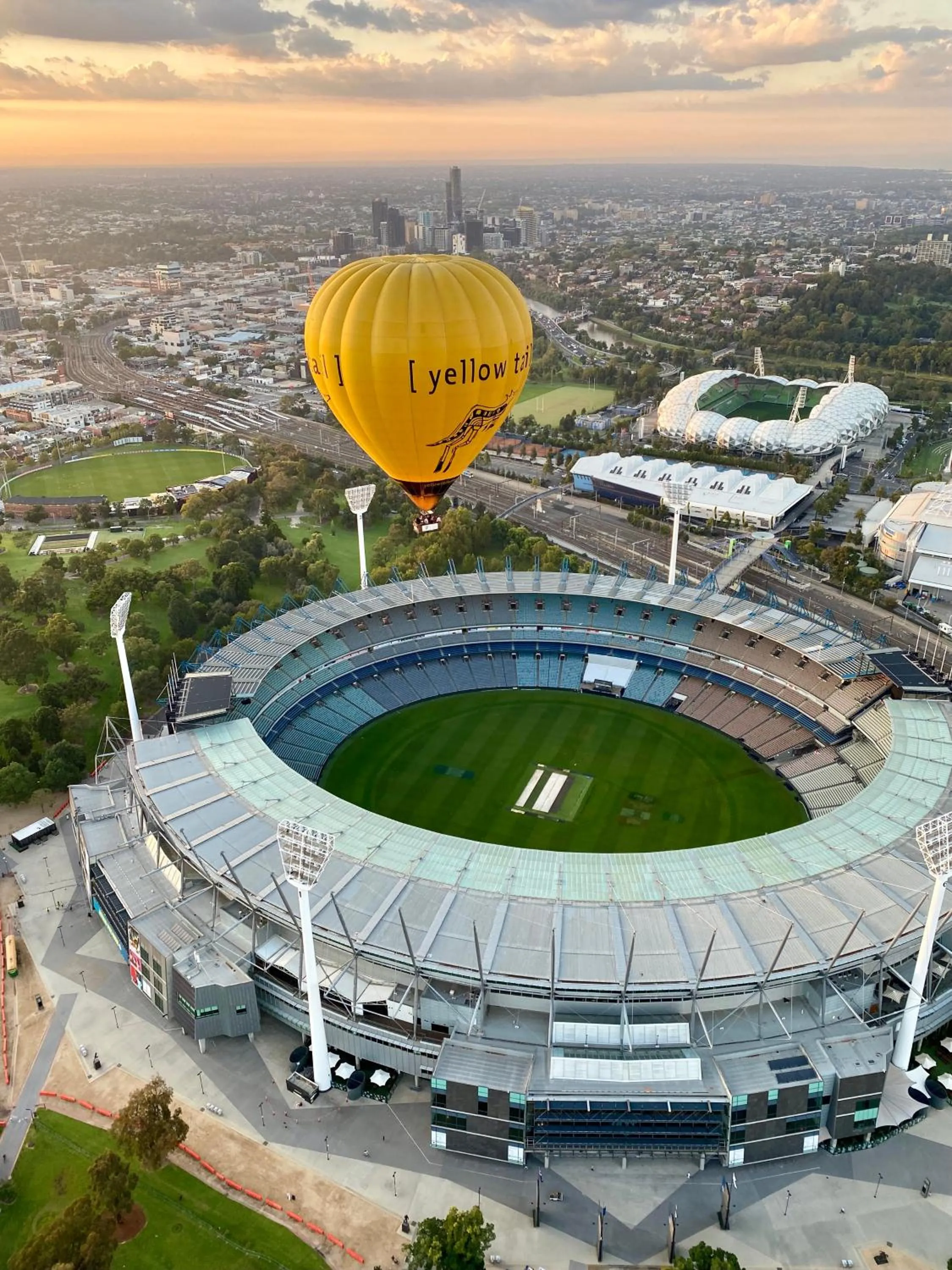 Day in Lumina Suites