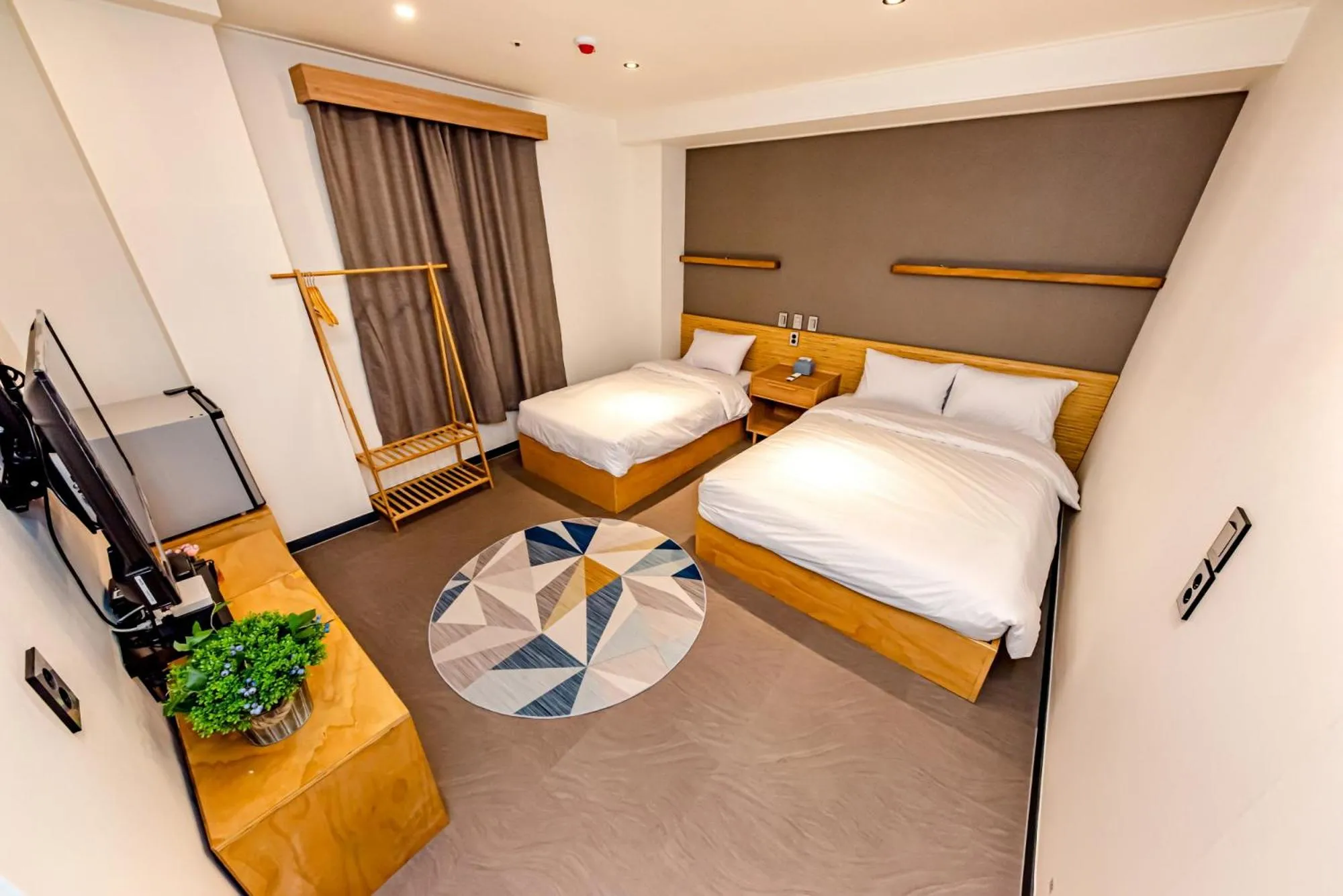 Bed in The Jade Hotel