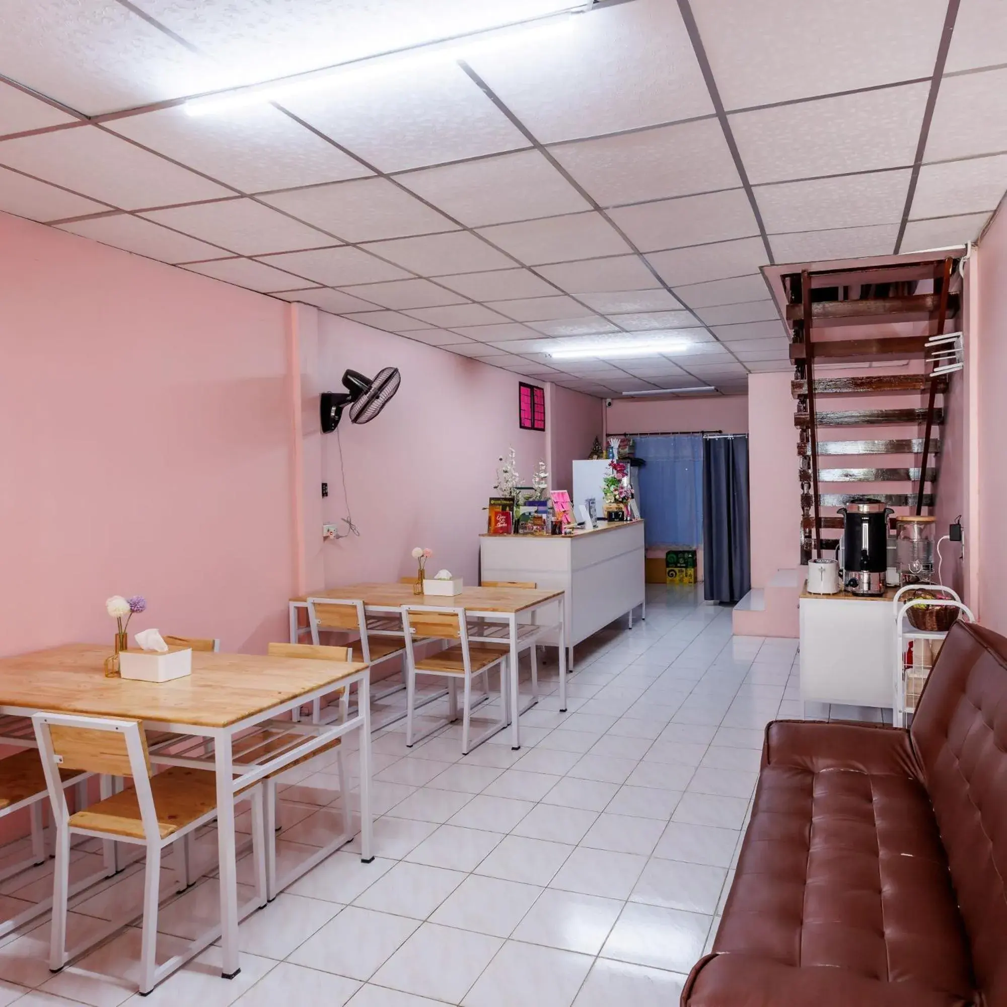 Bed in 6-Bed Mixed Dormitory Room in Baan Mee Suk Ayutthaya Bed in 6-Bed Mixed Dormitory Room in Baan Mee Suk Ayutthaya